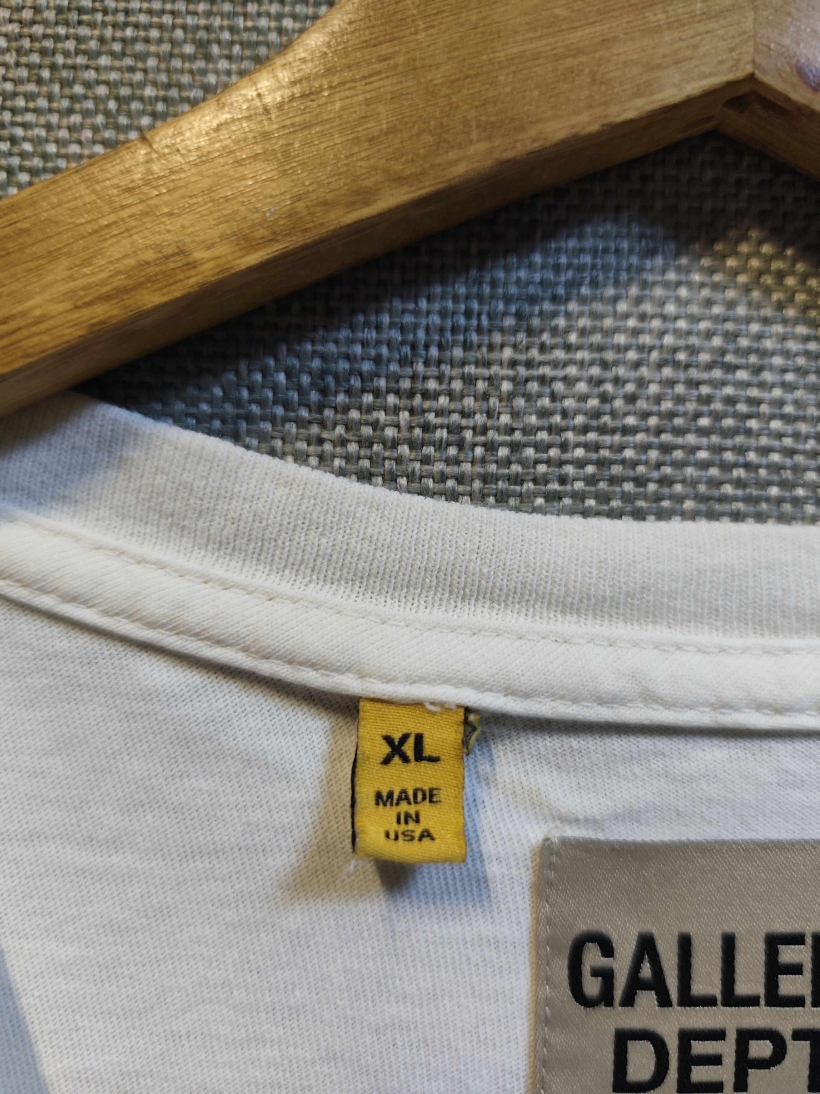 Gallery Dept. Gallery Dept. "Dépt. de la Galerie" French Logo Tee White Size US XL / EU 56 / 4 - 7 Thumbnail