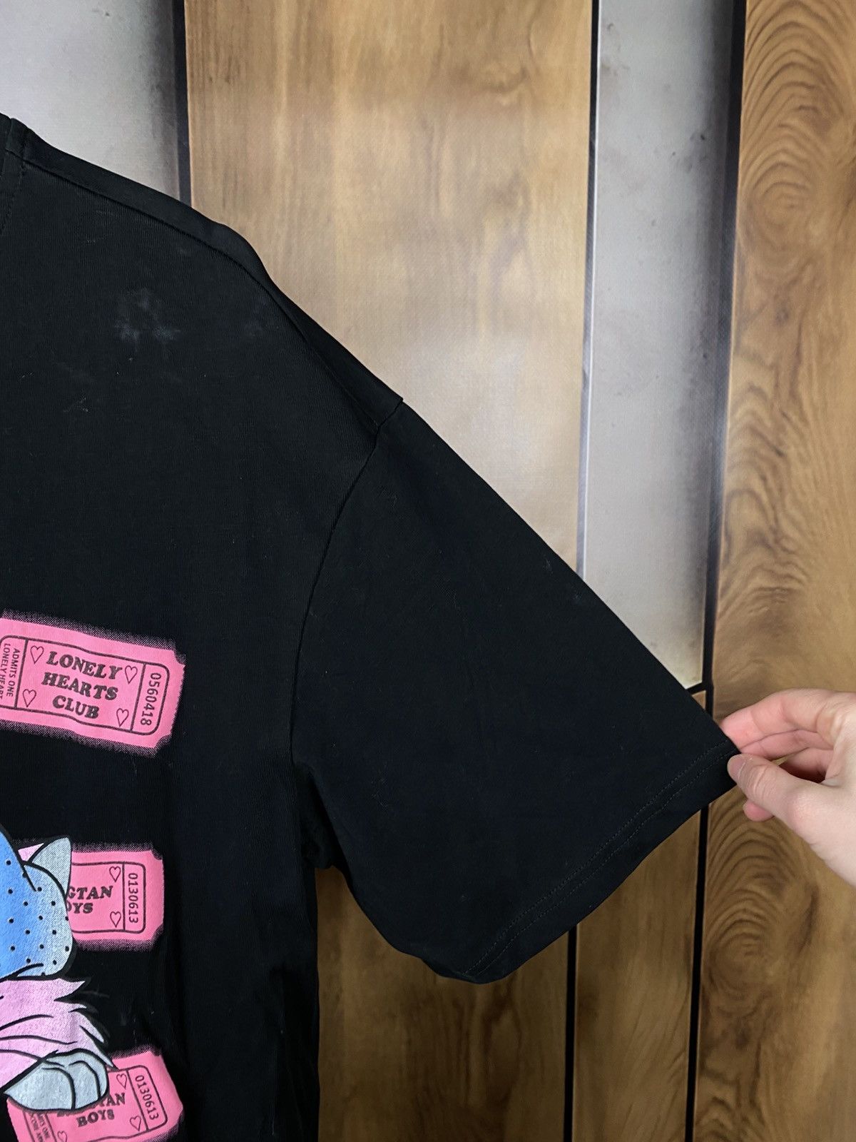 Japanese Brand 🎟️T-Shirt Akbullet Lonely Hearts Club Cat Movie Tee🎟️ Size US M / EU 48-50 / 2 - 7 Thumbnail