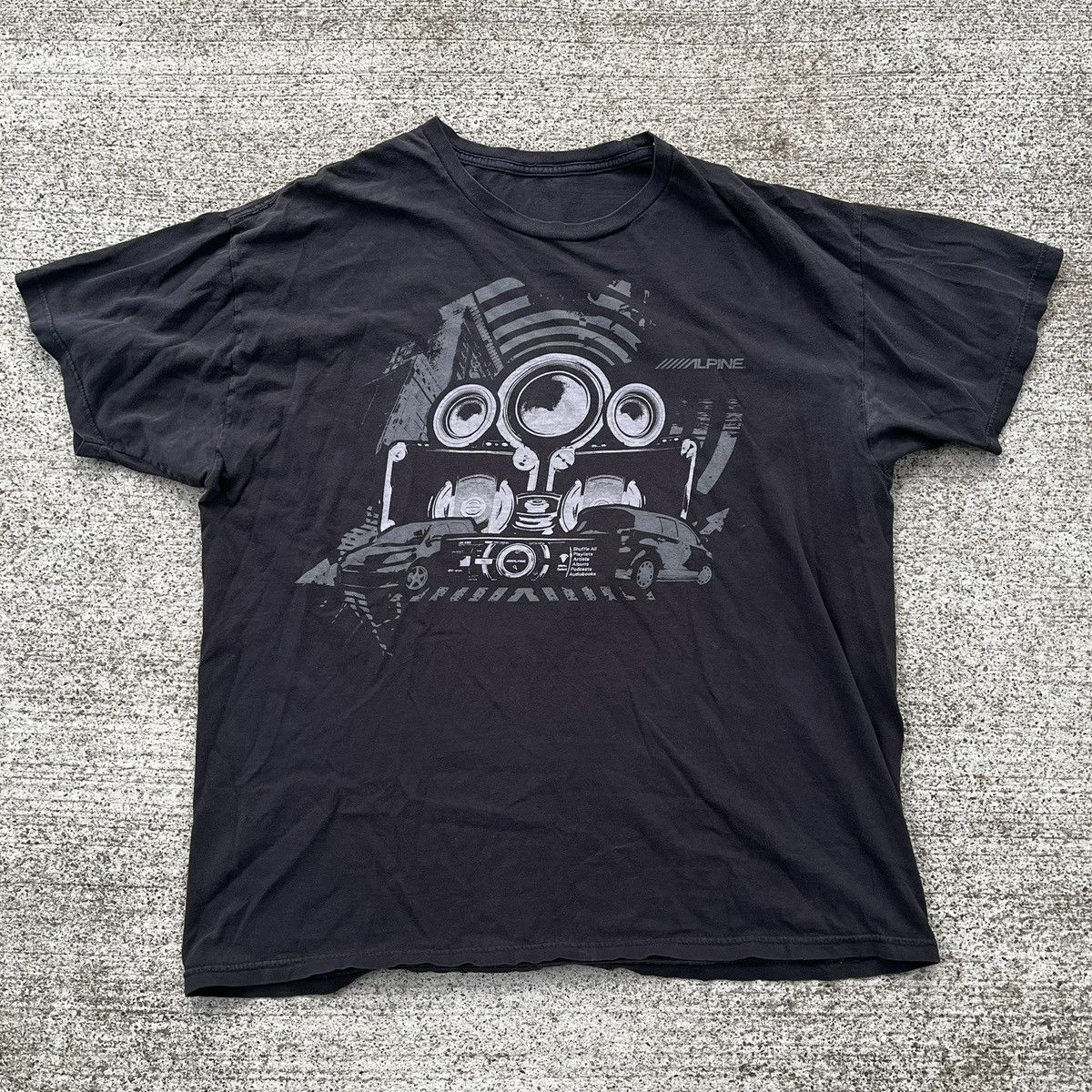 Vintage Vintage Alpine Faded Black T-Shirt Size L Y2K 00's Size US L / EU 52-54 / 3 - 1 Thumbnail