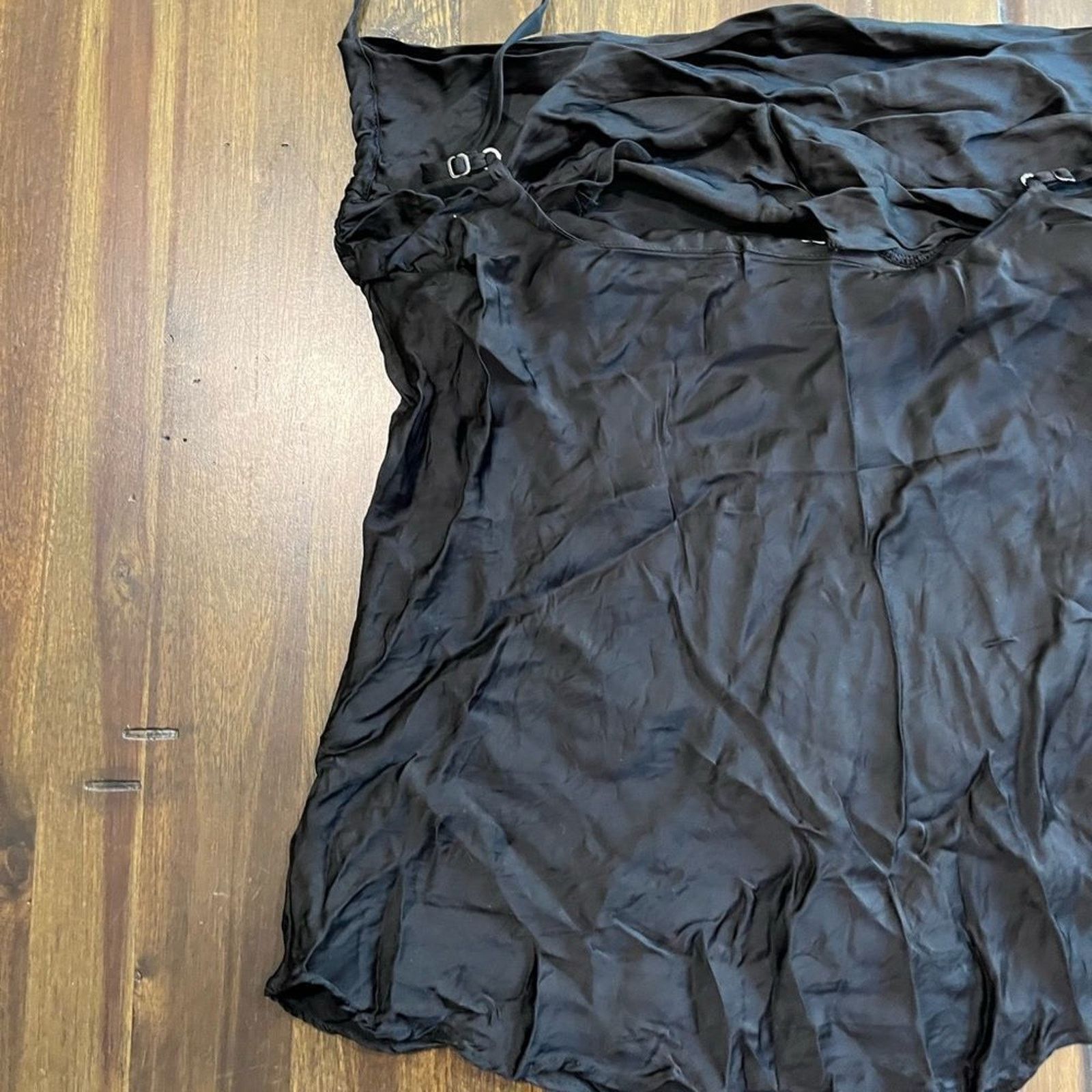 Vintage Wilfred Aritzia Allusion Camisole Satin Tank - Size XS Size XS / US 0-2 / IT 36-38 - 8 Thumbnail