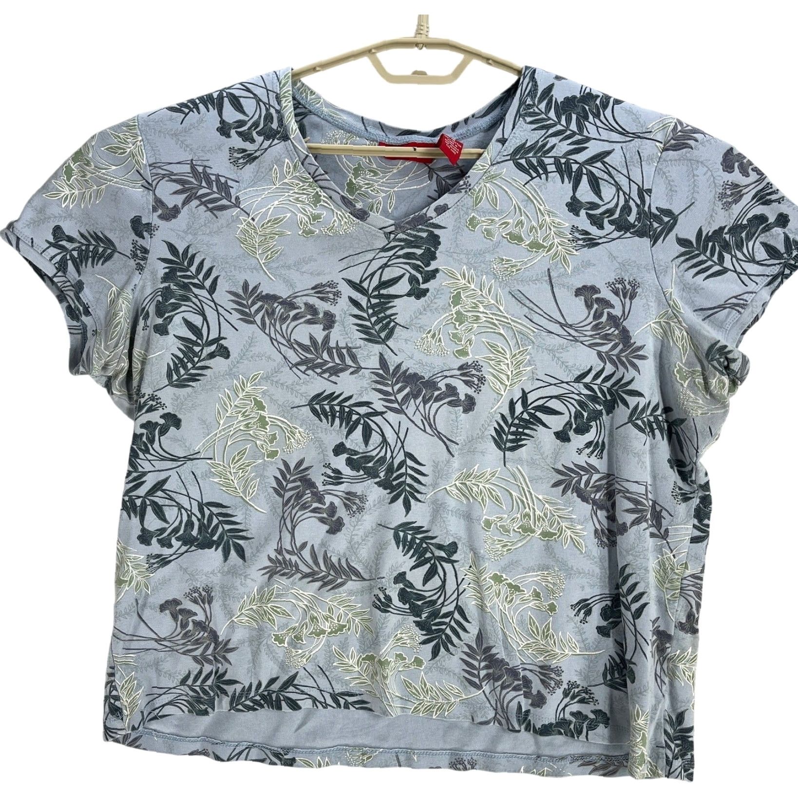 Gloria Vanderbilt Gloria Vanderbilt Blouse Plus 1X Blue Floral Short Sleeve V Neck All Over Print Shirt Women Large Floral Boho Everyday Feminine Casual Sweater? Size XL / US 12-14 / IT 48-50 - 2 Thumbnail