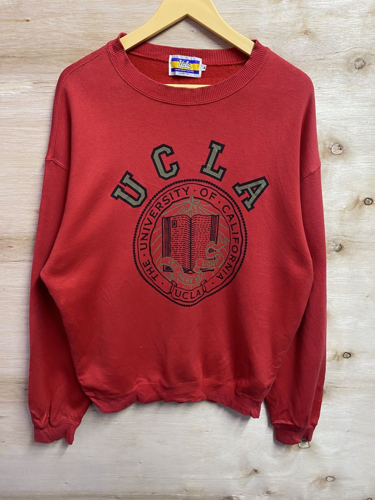 Vintage vintage red UCLA Bruins crewneck sweatshirt. Size US XL / EU 56 / 4 - 1 Thumbnail