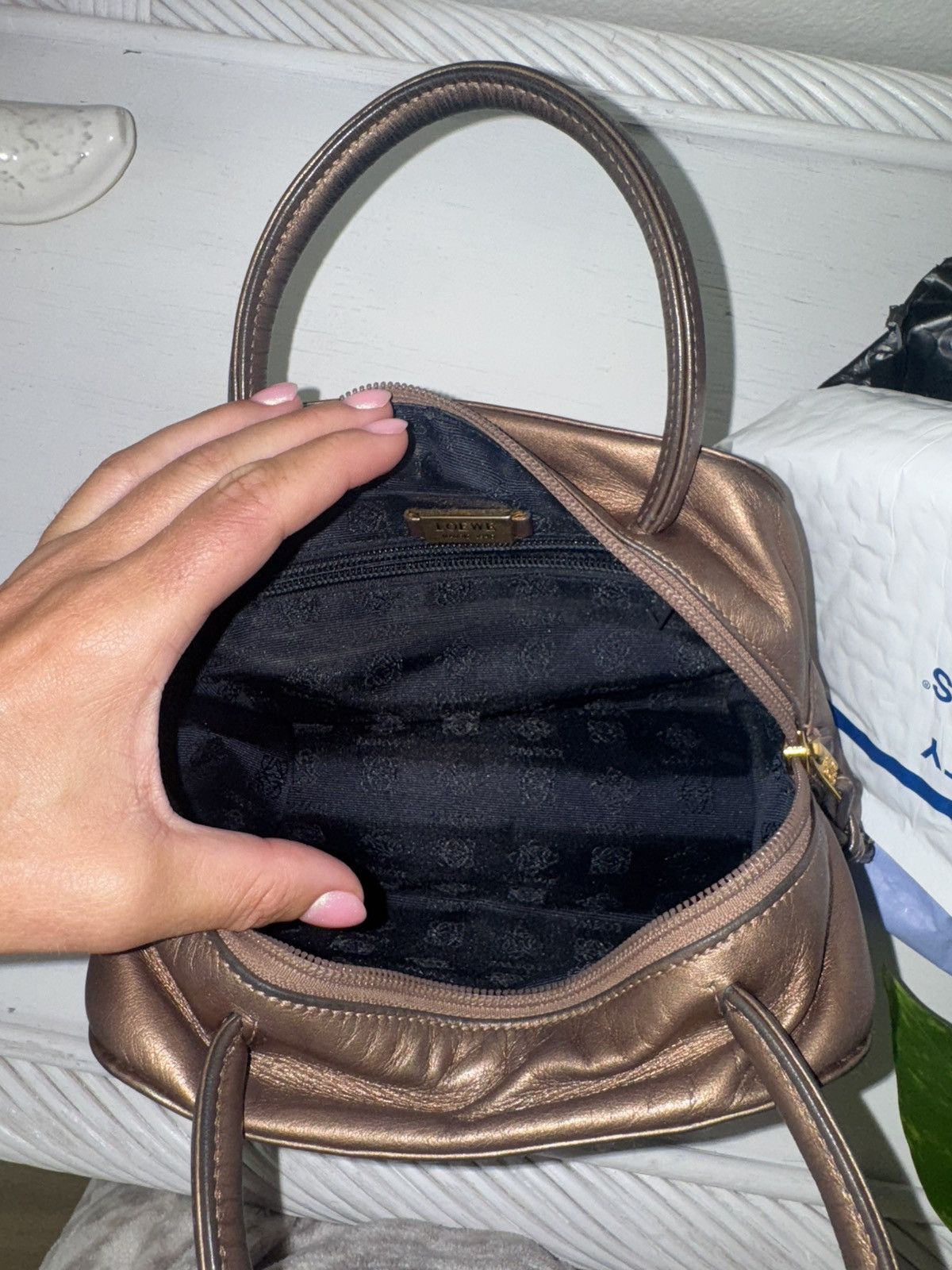 Loewe Loewe Mini Top Handle Bag – Bronze leather Size ONE SIZE - 12 Thumbnail