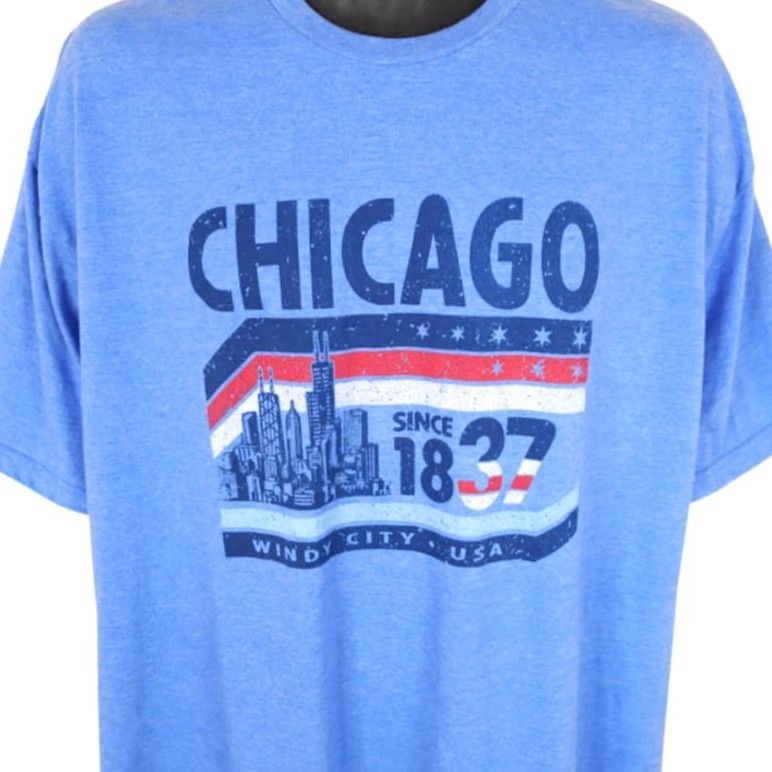 Gildan VINTAGE Chicago T Shirt Mens 2XL Blue Windy City Travel Destination Tee Size US XXL / EU 58 / 5 - 2 Thumbnail