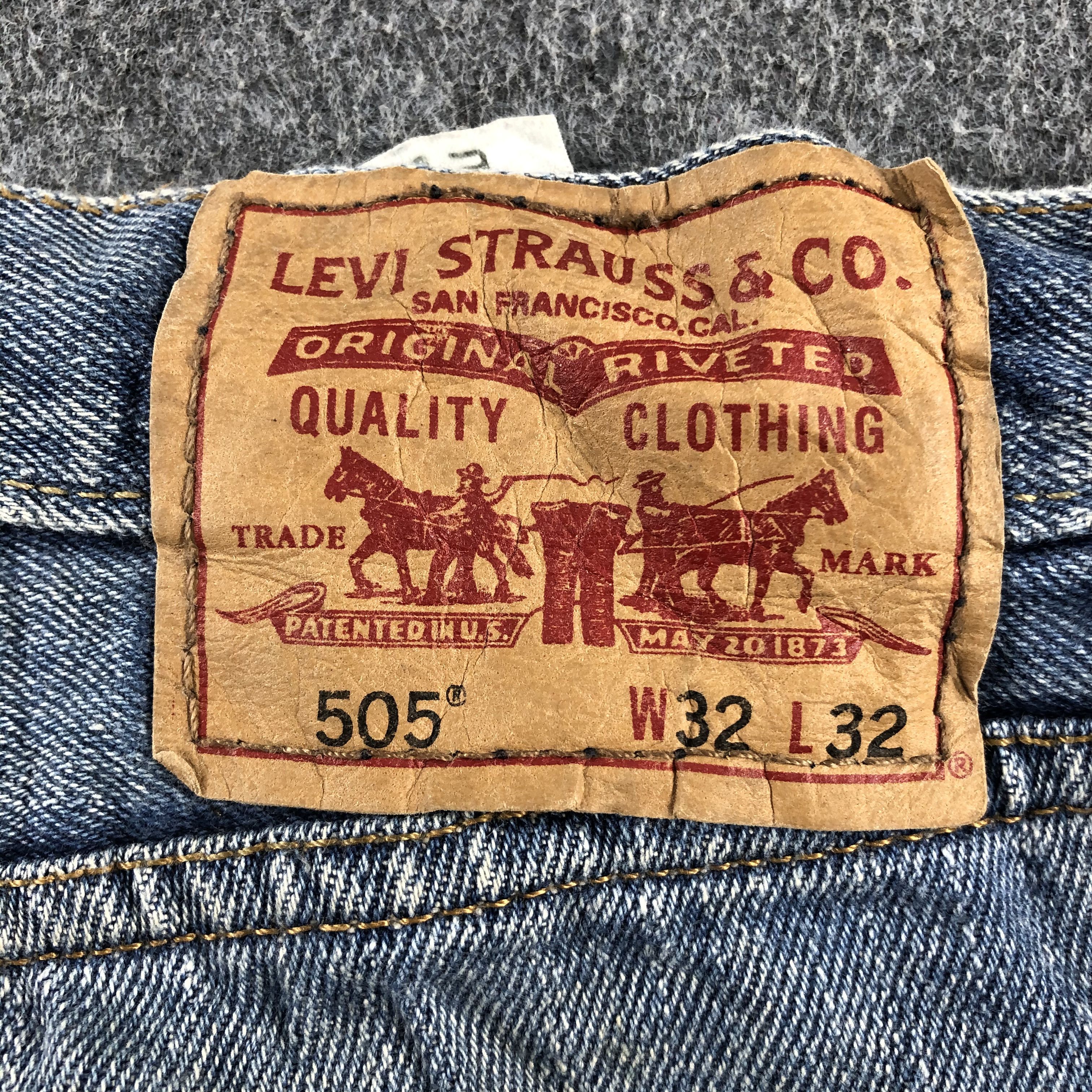 Levi's Vintage Blue Wash Levis 505 Jeans-J2676 Size US 33 - 5 Thumbnail
