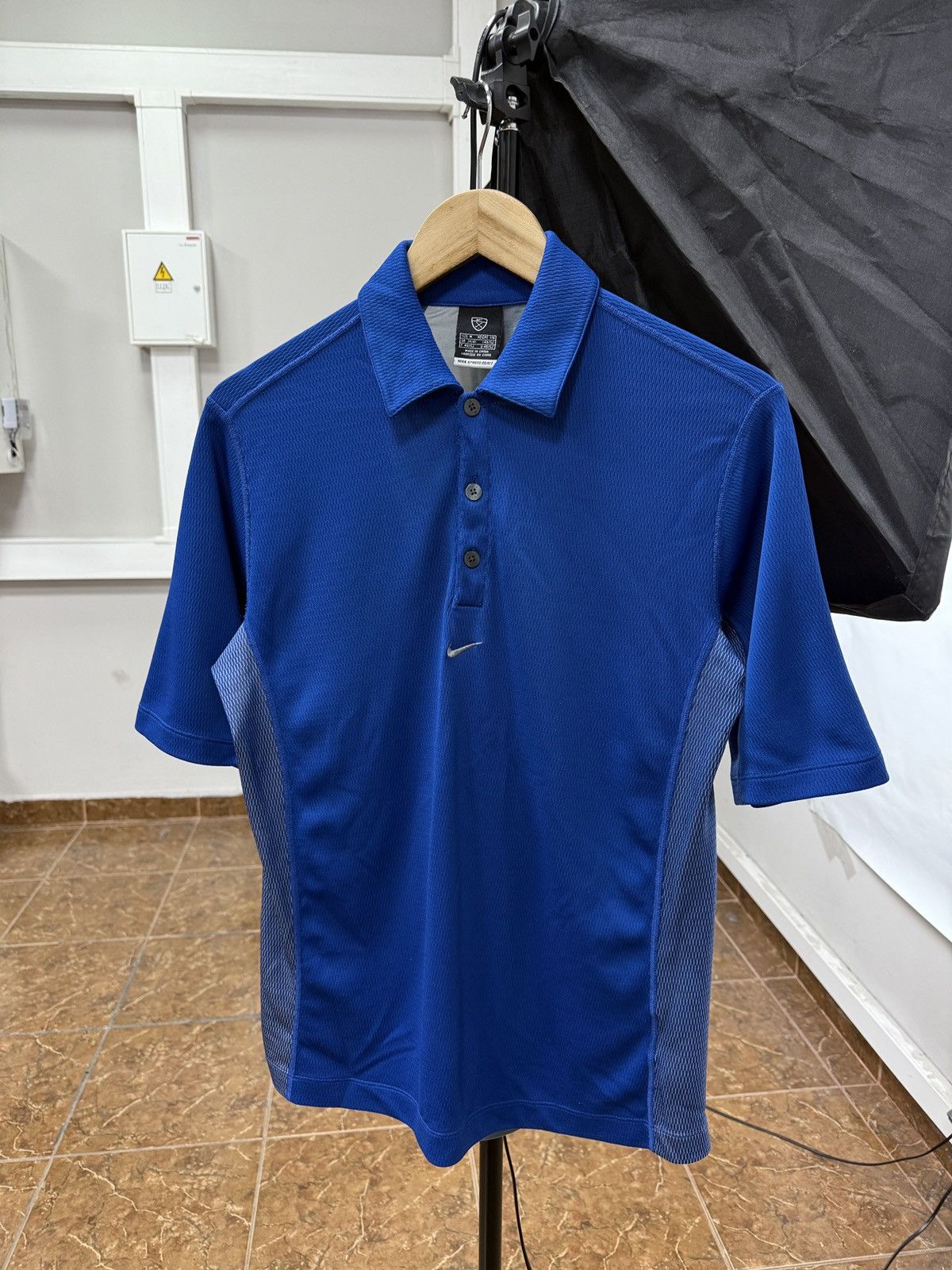 Nike × Tiger Woods 🇺🇸 Vintage 90s Nike Sphere React Golf Polo T-Shirt Rare Retro Size US M / EU 48-50 / 2 - 1 Thumbnail