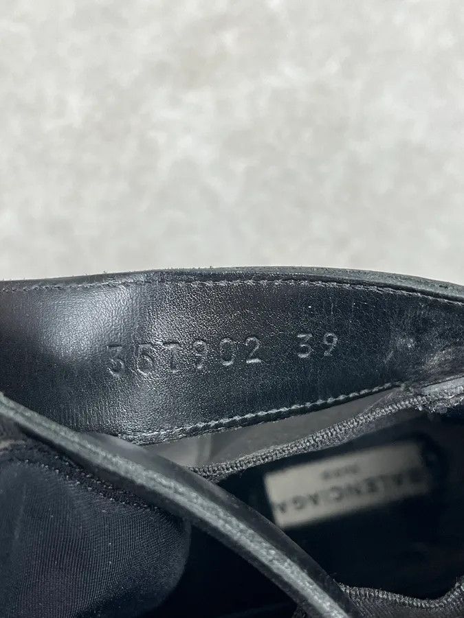 Balenciaga 2000s Balenciaga Black Leather Low Boots Size US 9 / IT 39 - 10 Thumbnail