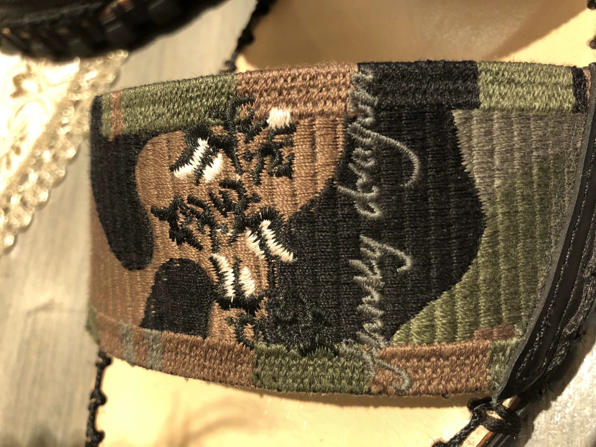 Valentino Valentino Green Camo Dragon Embroidery Sandals Size US 7 / EU 40 - 8 Thumbnail