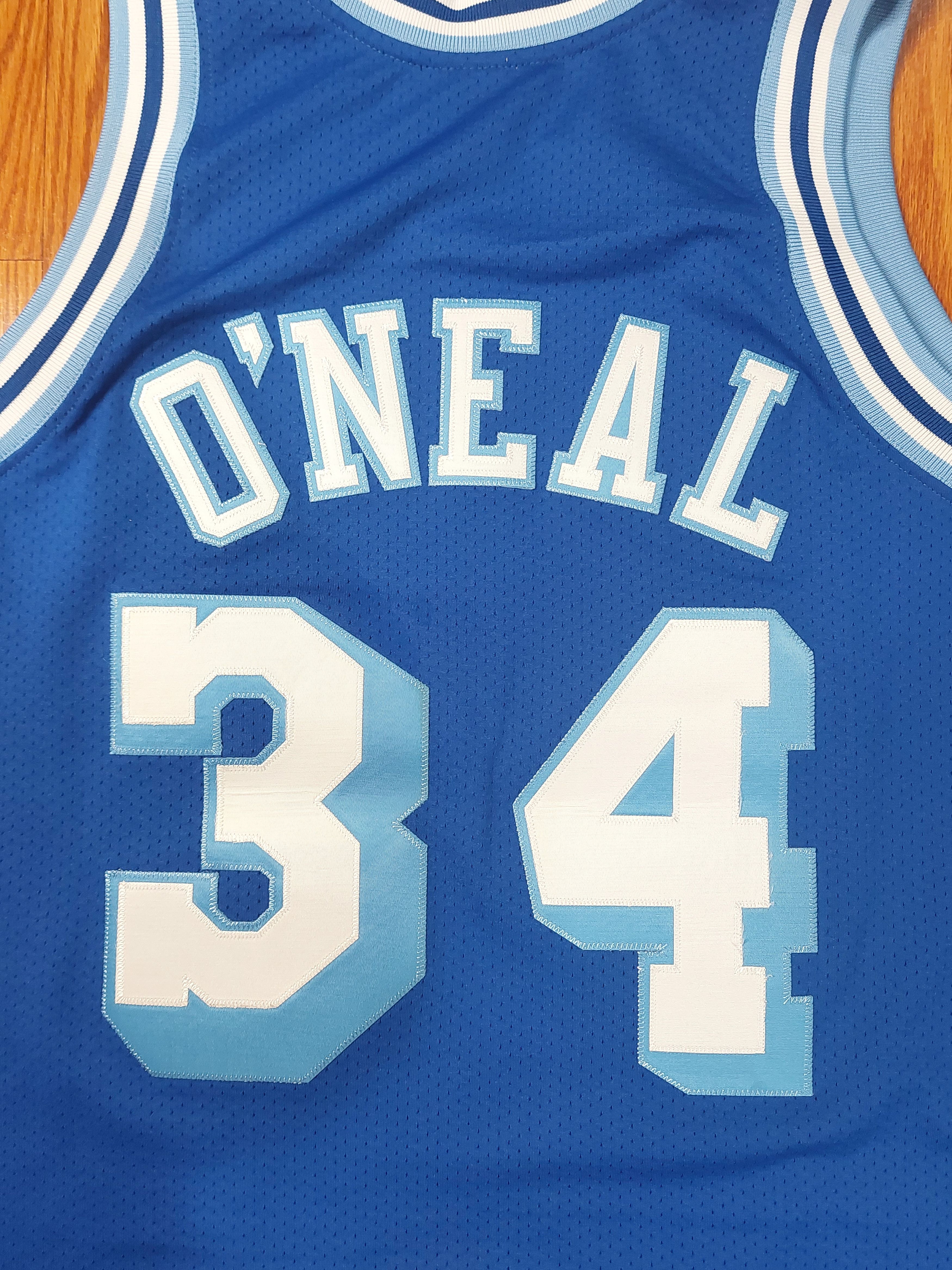 Mitchell & Ness Authentic Los Angeles Lakers Shaquille O'Neal 96-97 Jersey Size US M / EU 48-50 / 2 - 9 Thumbnail