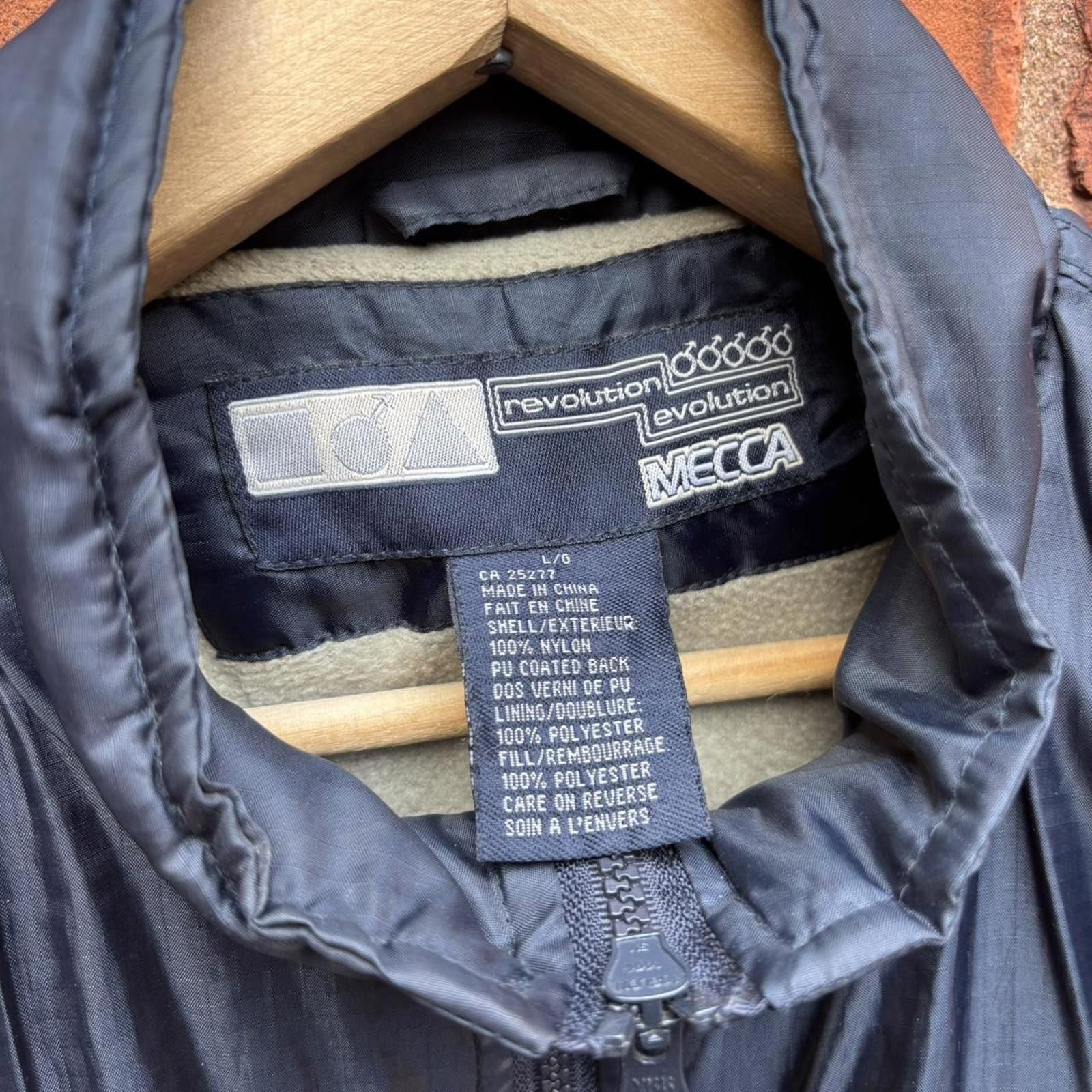 Mecca Vintage Mecca revolution evolution vest 00s L Size US L / EU 52-54 / 3 - 6 Thumbnail