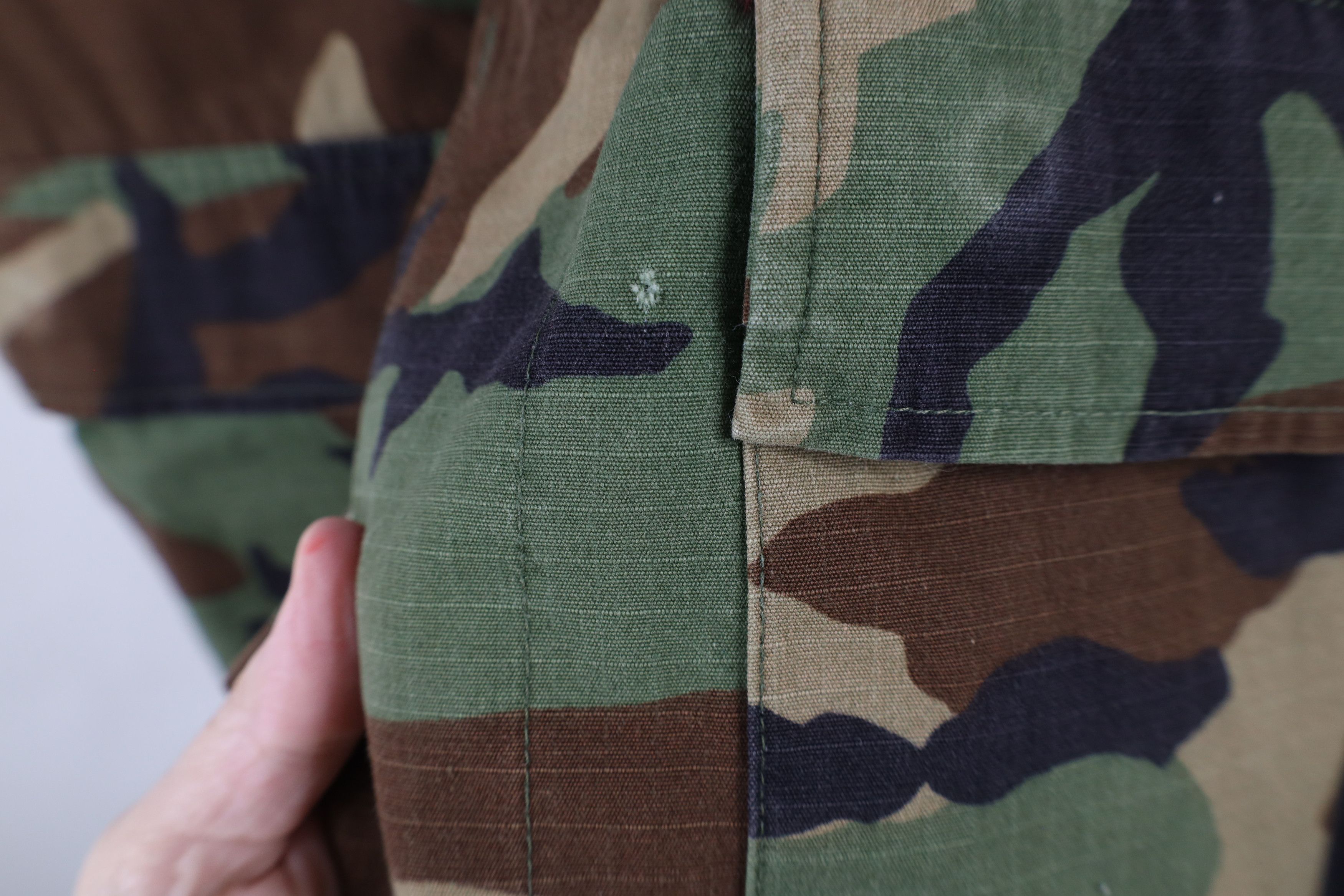 Vintage Vintage 90s Military Woodland Camouflage Combat Jacket USA Size US M / EU 48-50 / 2 - 8 Thumbnail