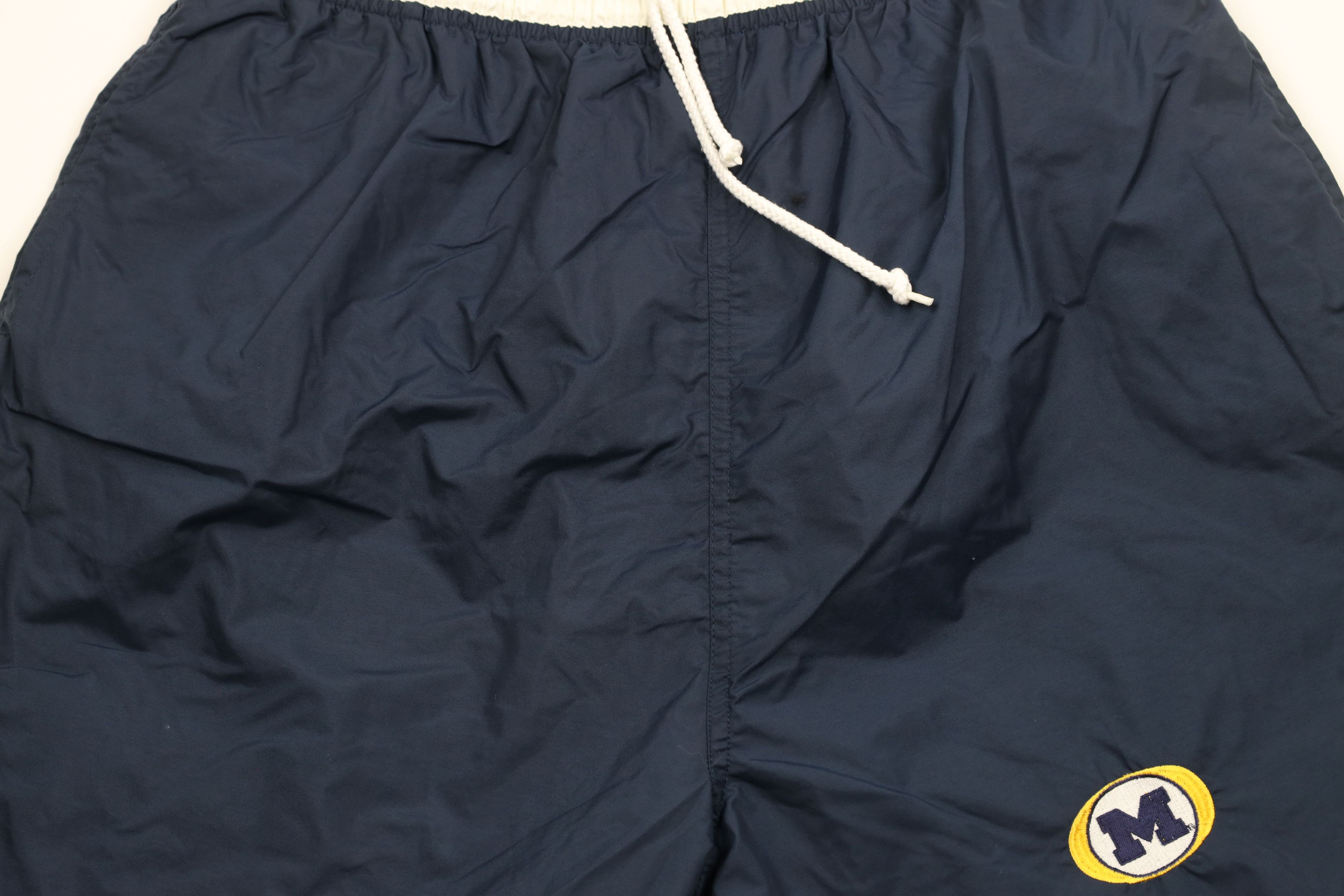 Vintage Vintage 90s Block M University of Michigan Lined Shorts Blue Size US 38 / EU 54 - 3 Thumbnail