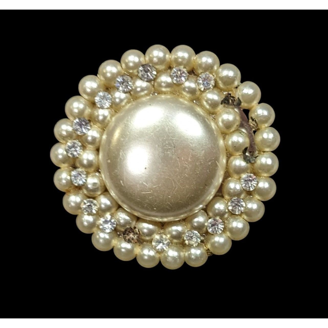 Other Vintage Faux Pearl Button Brooch With Faux Pearl Accents Size ONE SIZE - 1 Thumbnail
