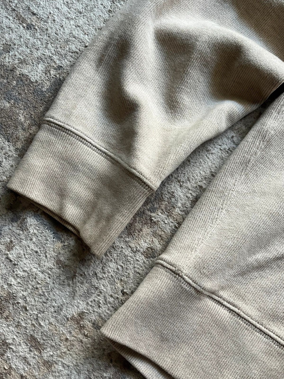 Polo Ralph Lauren Polo Ralph Lauren Sz L Small Pony Beige Sweatshirt Size US L / EU 52-54 / 3 - 6 Thumbnail