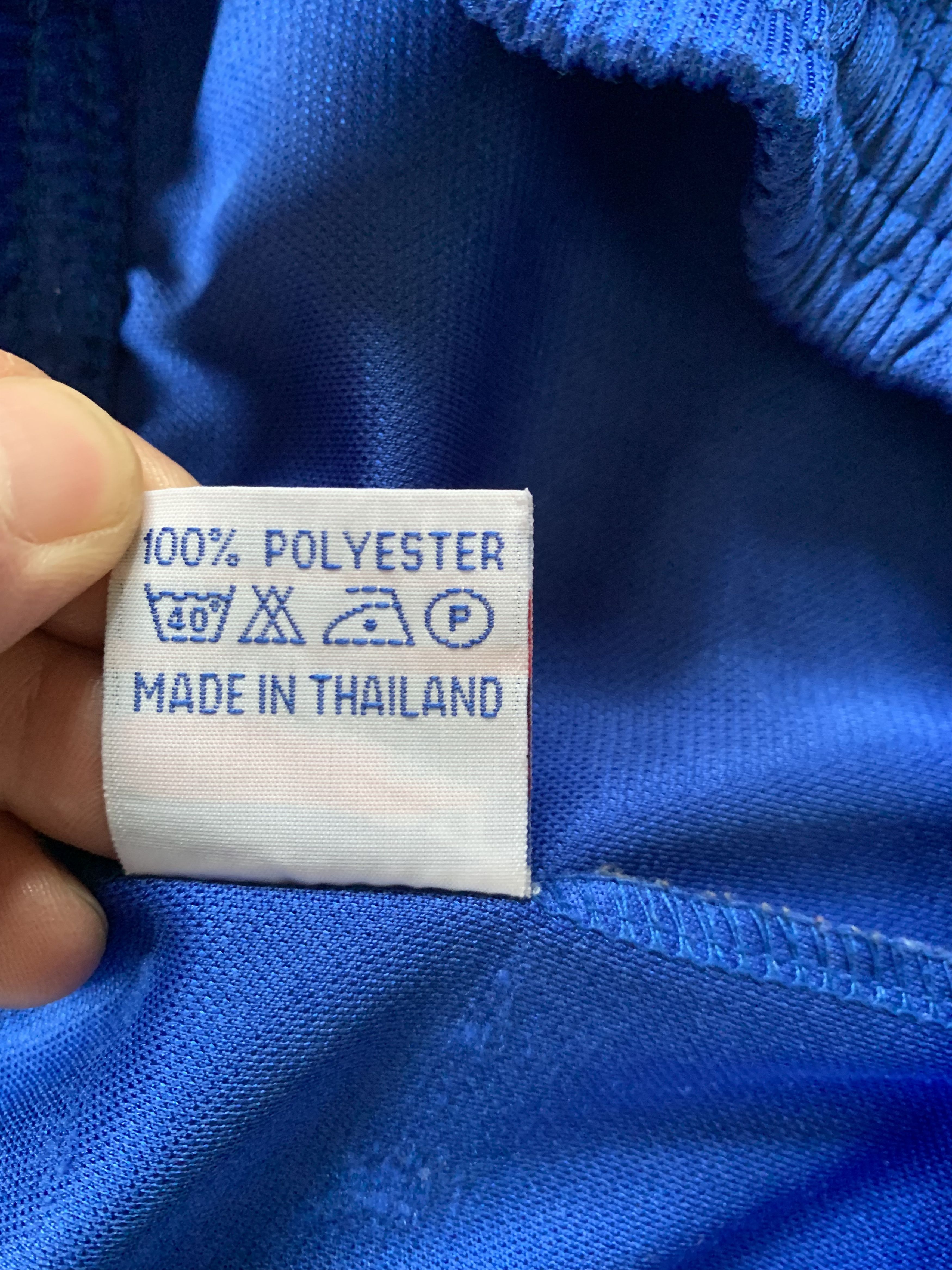Vintage FC Basel Vintage Shorts Size US 32 / EU 48 - 7 Thumbnail