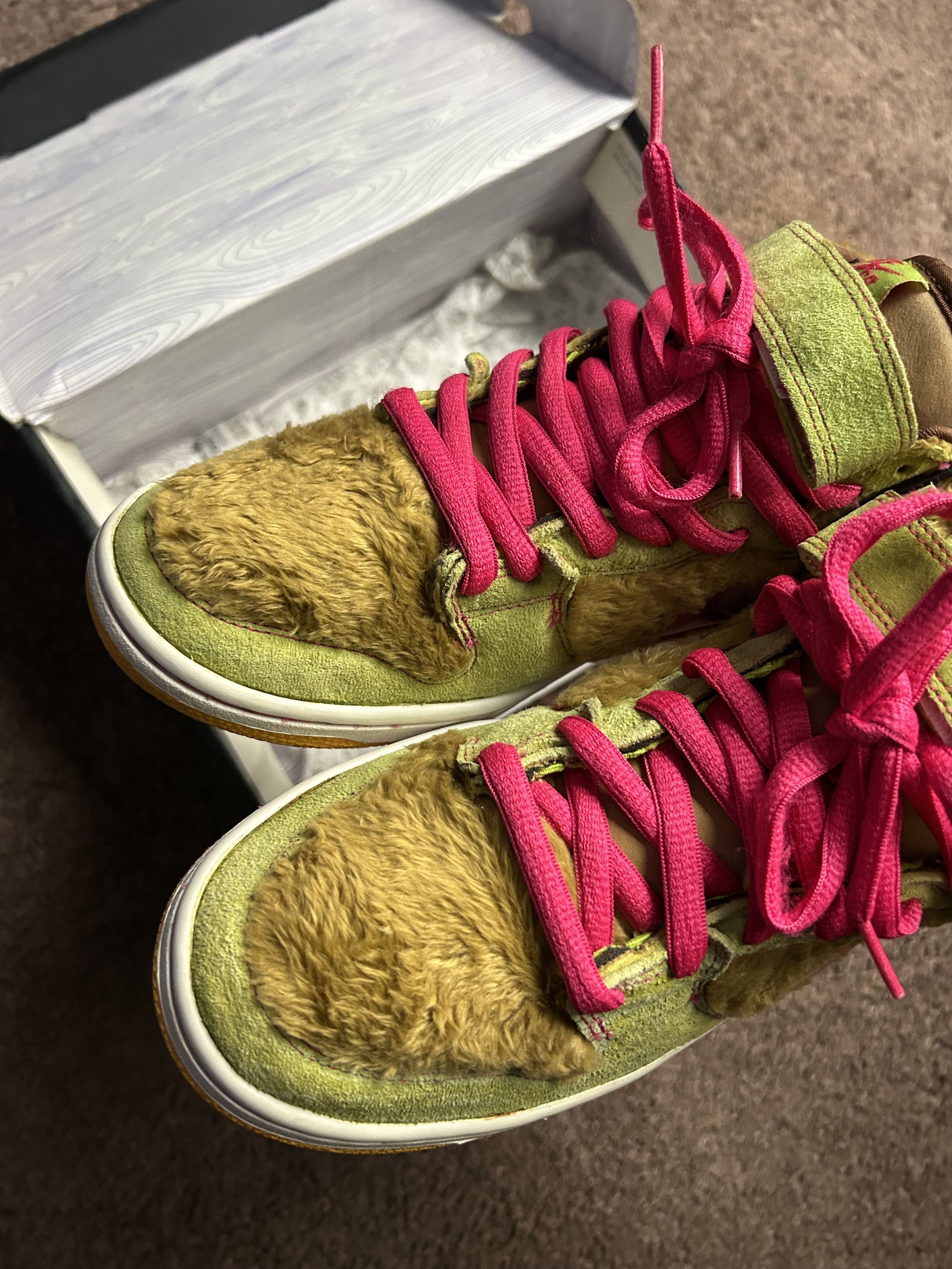 Nike SB Size 9.5 — Nike Dunk Mid Premium SB 'Mama Bear' Size US 9.5 / EU 42-43 - 12 Thumbnail