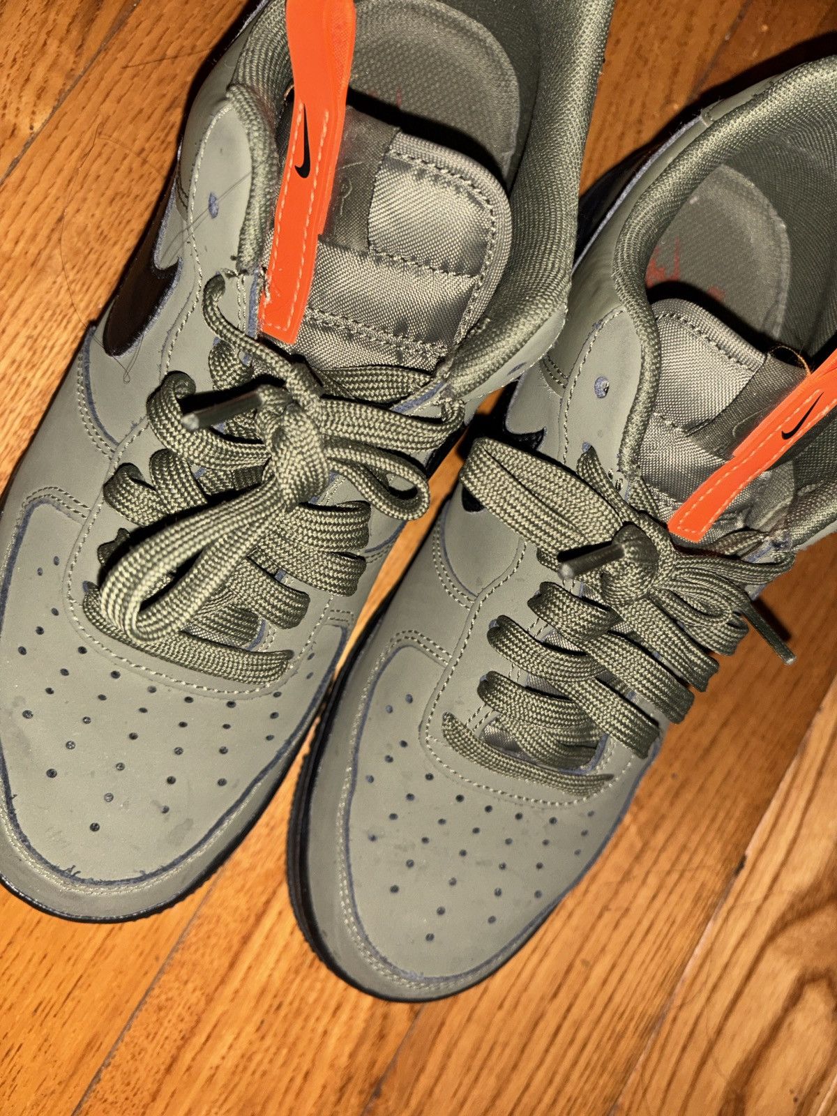 Nike Nike Air Force 1s Size US 8 / EU 41 - 3 Thumbnail