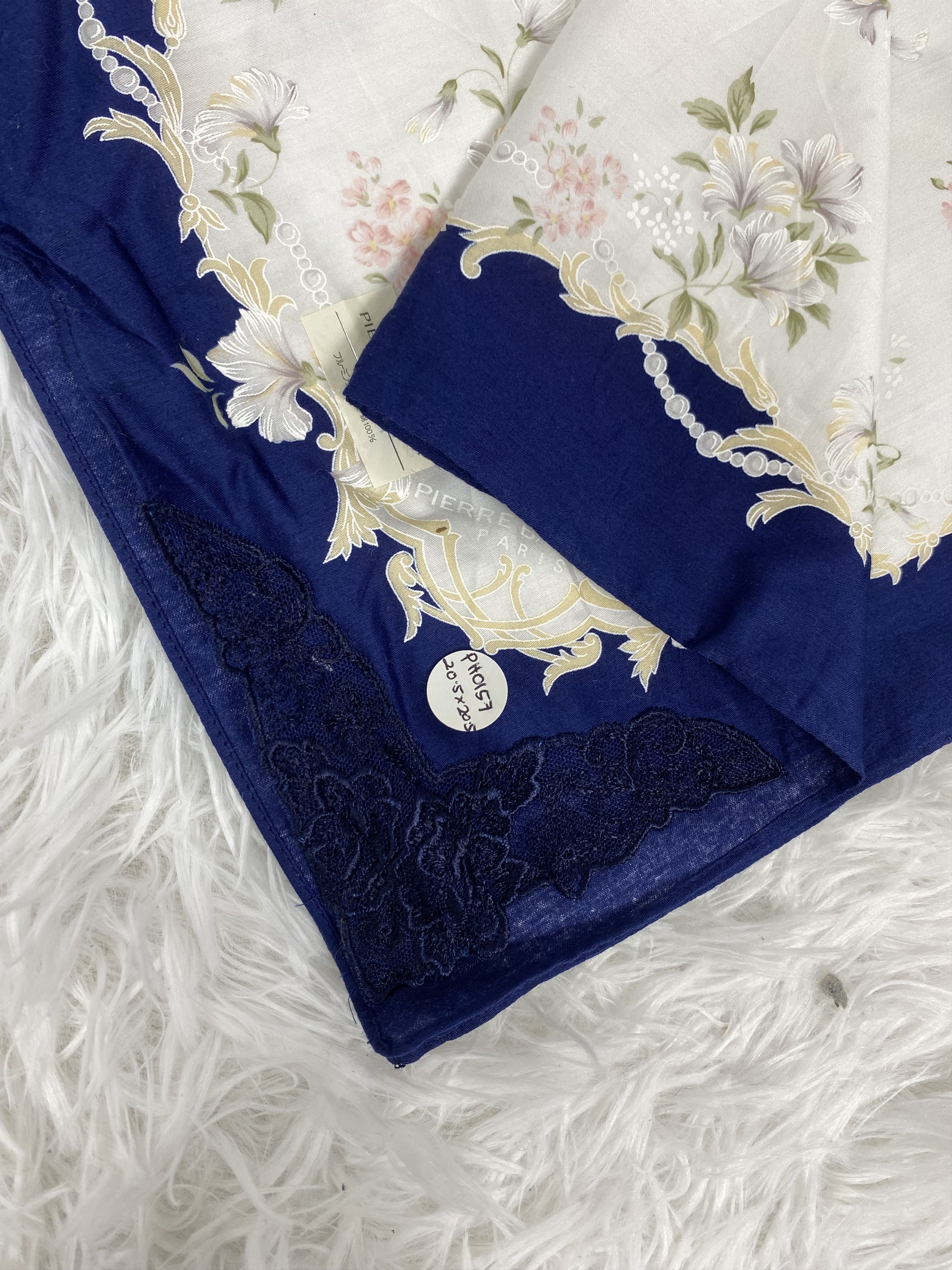 Pierre Balmain Vintage Pierre Balmain Handkerchief PH0157 Size ONE SIZE - 2 Thumbnail