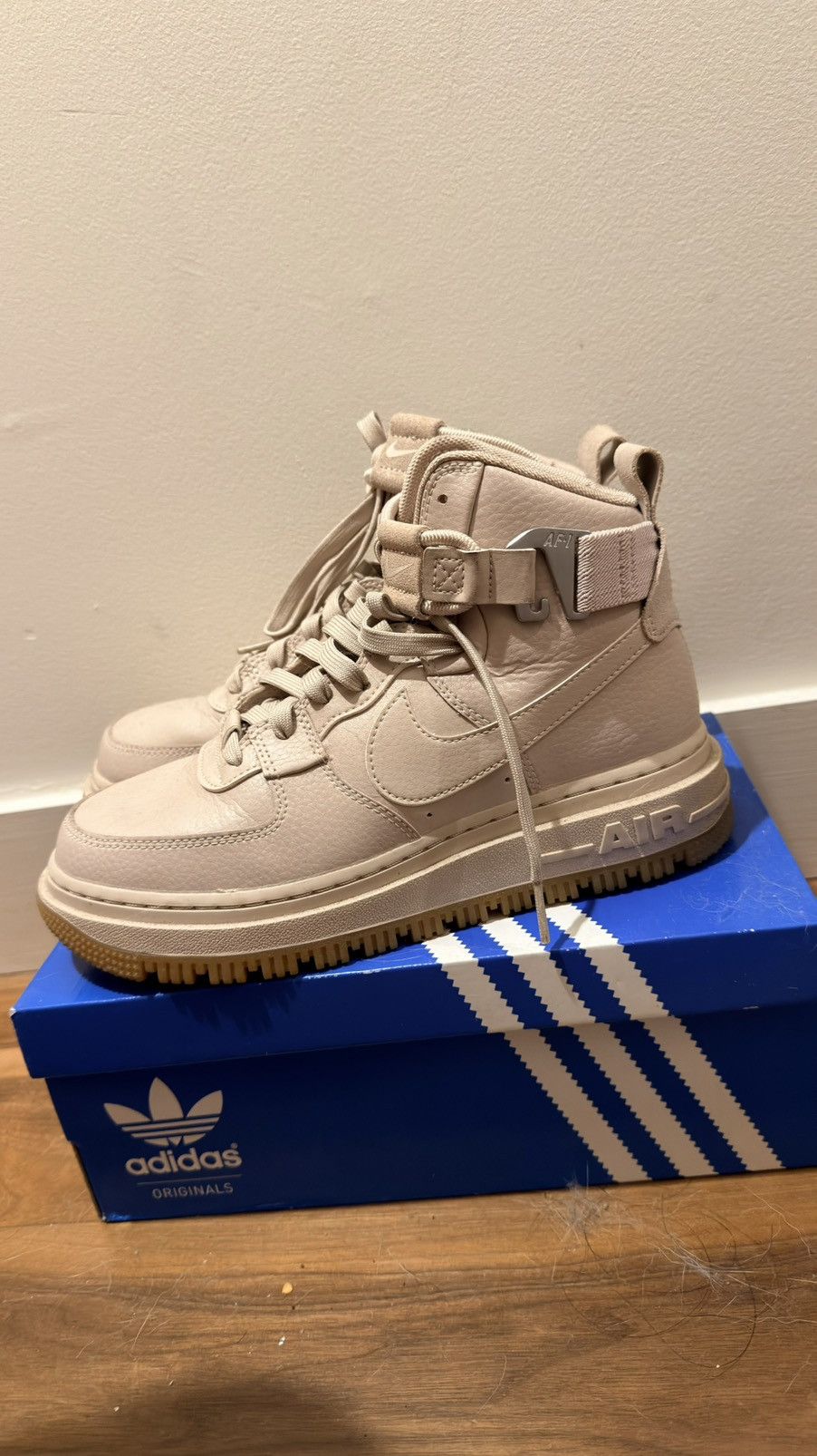 Nike Nike Air Force 1 Utility 2.0 Fossil Stone (Women's) - Size 7 Size US 7 / IT 37 - 2 Thumbnail