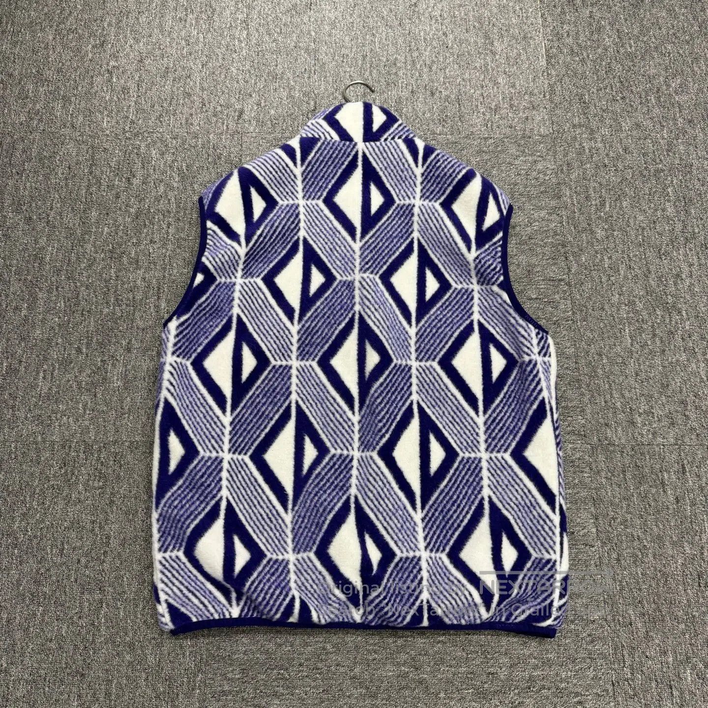 Dior Dior CD with full printing on both sides; features a vest- Size US M / EU 48-50 / 2 - 2 Thumbnail