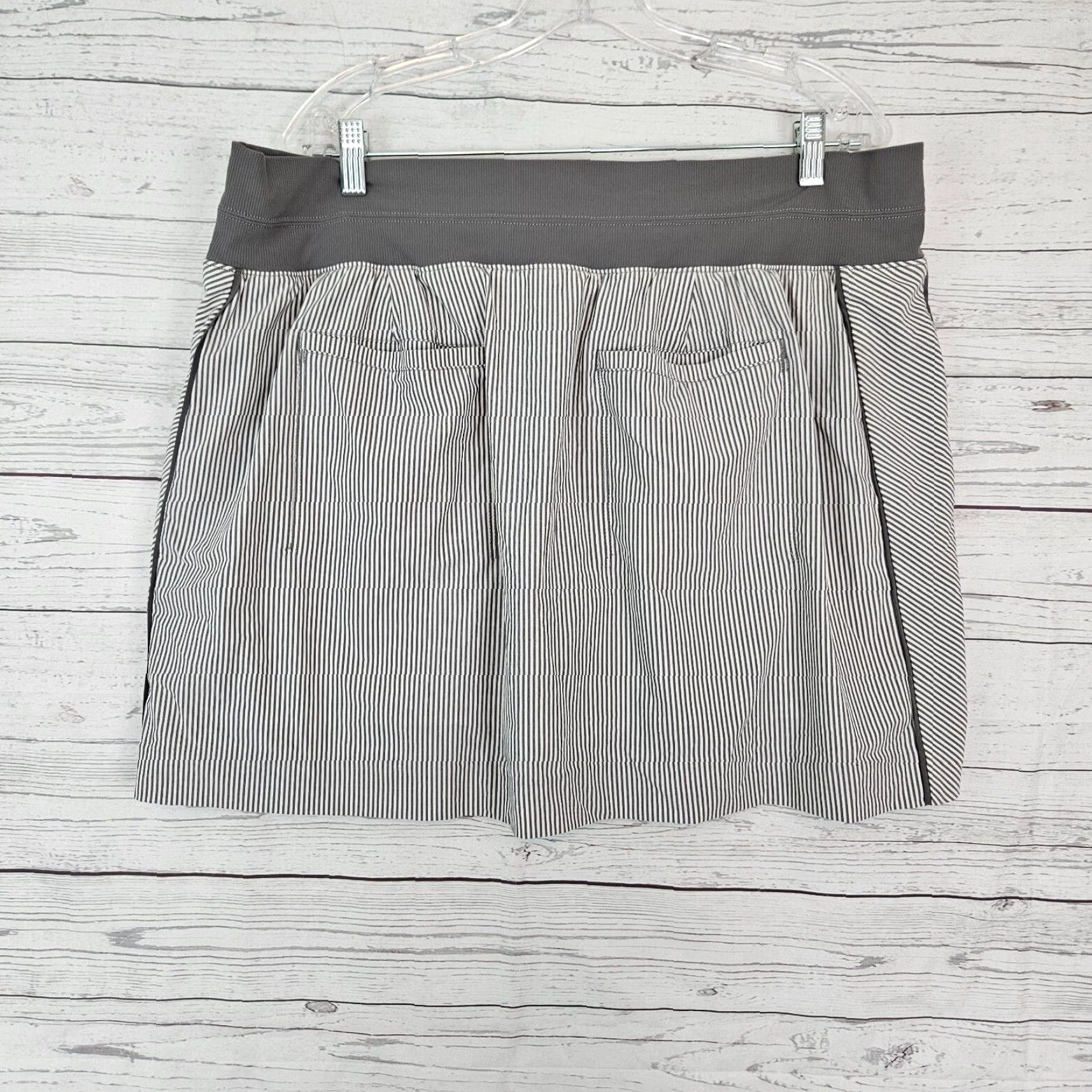 Athleta Athleta Womens Brooklyn Textured Skort Sz 18 Gray Stripe Pockets Pull On Skort Women Adult 18 Gray Athletic Size ONE SIZE - 3 Thumbnail