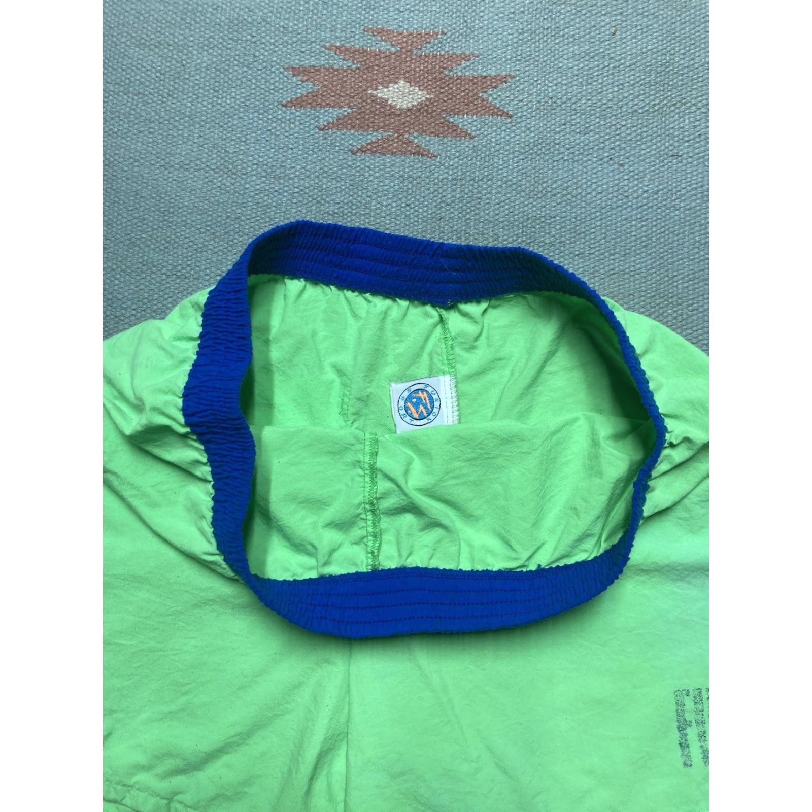 Vintage VINTAGE fusion sport shorts neon green lightweight swim trunks Medium Size US 31 - 4 Thumbnail