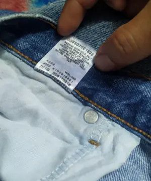 Levi's Vintage Levi's 517 Bootcut Jeans Faded Distressed Size US 37 - 5 Thumbnail