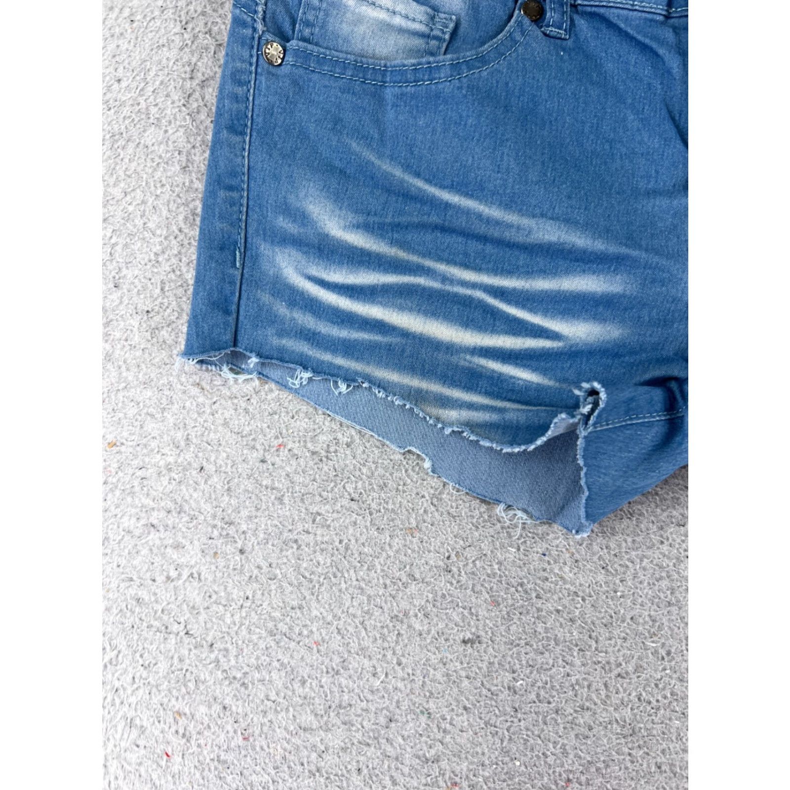 Vintage VIP Jeans Women's Denim Shorts Cut-Off Low Rise 28x3 Blue Cotton Blend 3" Inseam US Size 9 Regular Women's Casual Distressed 90s? Size 30" / US 8 / IT 44 - 3 Thumbnail