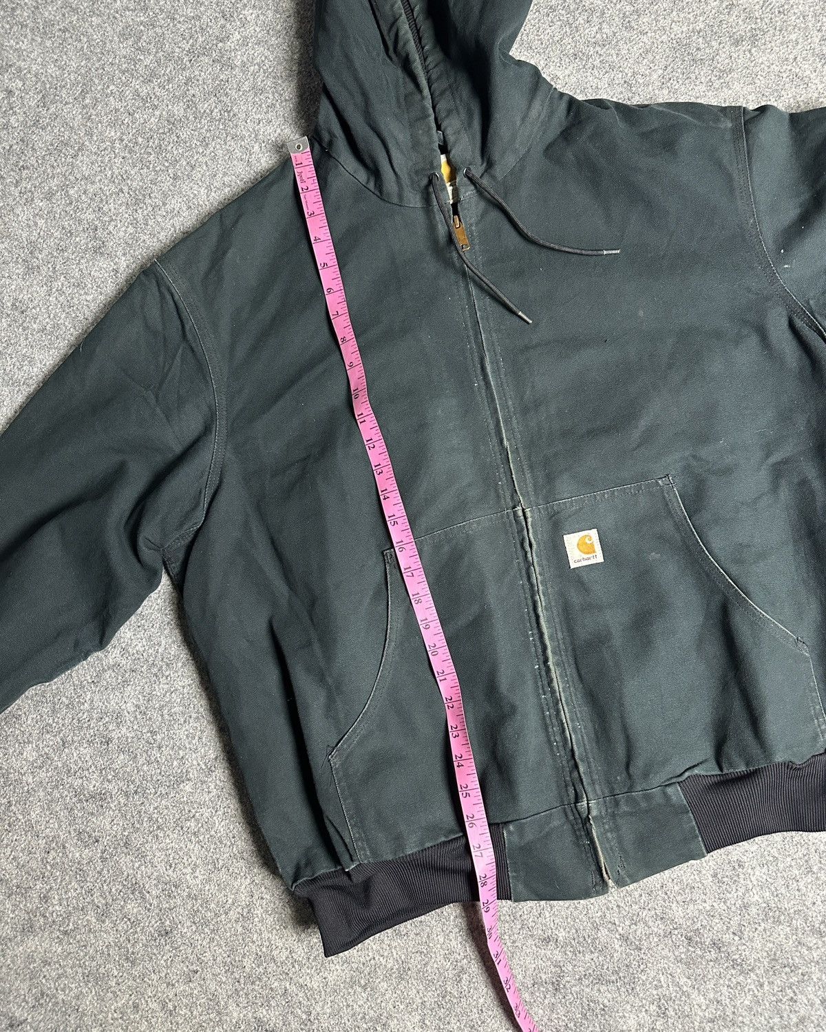 Carhartt Carhartt J131 BLK Active Jacket Black Made in USA boxy fit. Size US XL / EU 56 / 4 - 15 Thumbnail