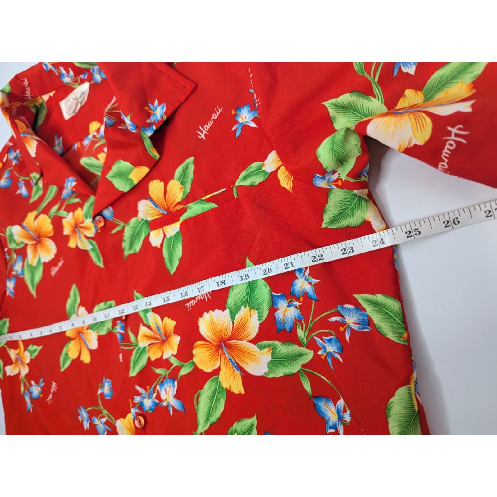 Vintage VINTAGE Helena's Floral Red Hawaiian Button Shirt Hawaii USA Made Men's XL Shirt Short Sleeve 1980s Hawaiian Mens Red Vintage Shirt Size US XL / EU 56 / 4 - 6 Thumbnail