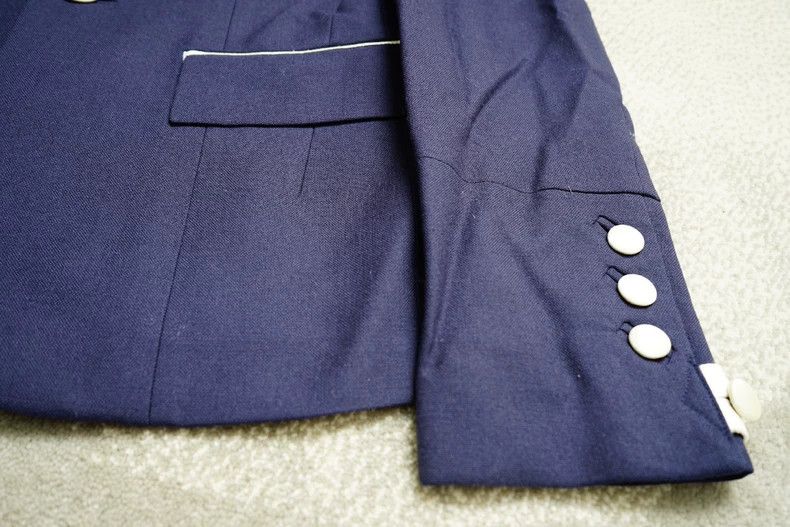 Number (N)ine Number (N)ine Size 2 White-button slim suit 2503-Nextarrow Size 44R - 5 Thumbnail