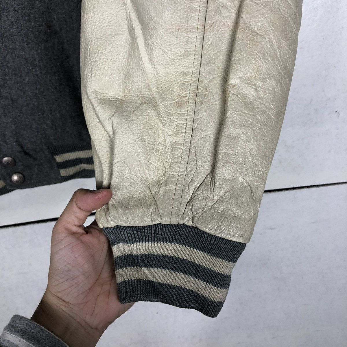 Japanese Brand 🔥VINTAGE JUMPER VARSITY LEATHER JACKET CONVERSE ALL STAR USA Size US L / EU 52-54 / 3 - 15 Thumbnail