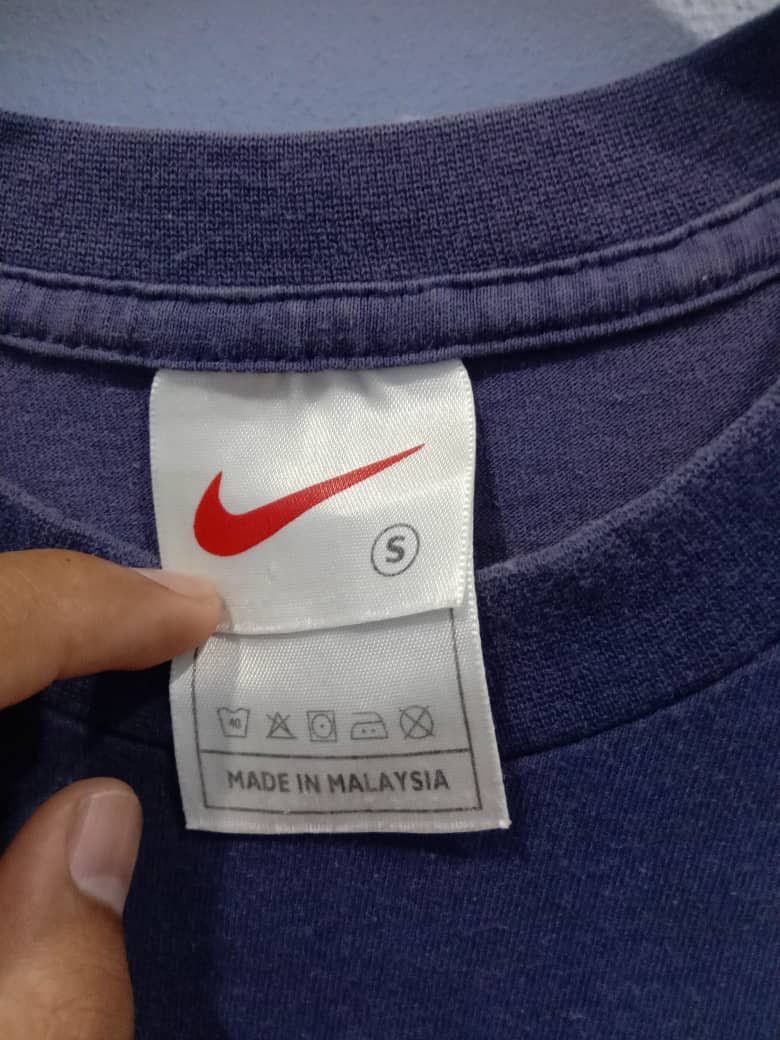 Nike VINTAGE 90’S NIKE DRAGON BACKHIT LOGO TEES SMALL SIZE Size US S / EU 44-46 / 1 - 4 Thumbnail