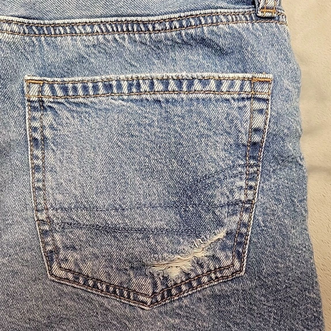 American Eagle Outfitters American Eagle Shorts Women 0 Denim 27x3 Mini 90s Boyfriend Distressed Faded Y2K Size 25" / US 0 / IT 36 - 7 Thumbnail