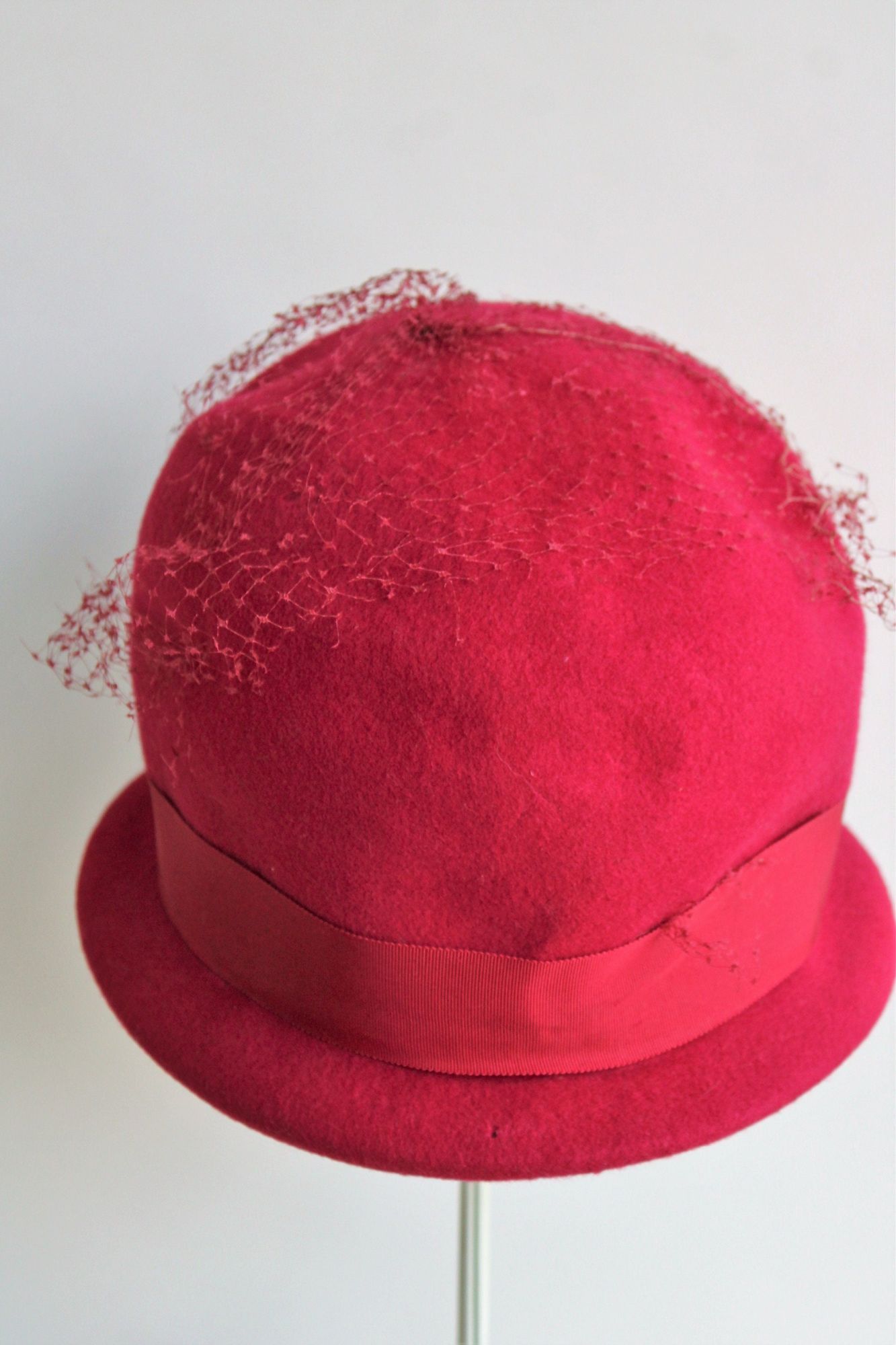 Vintage Vintage 1960s Hat, Red Wool Felt with Veil Trim and Bow, Mil Size ONE SIZE - 6 Thumbnail