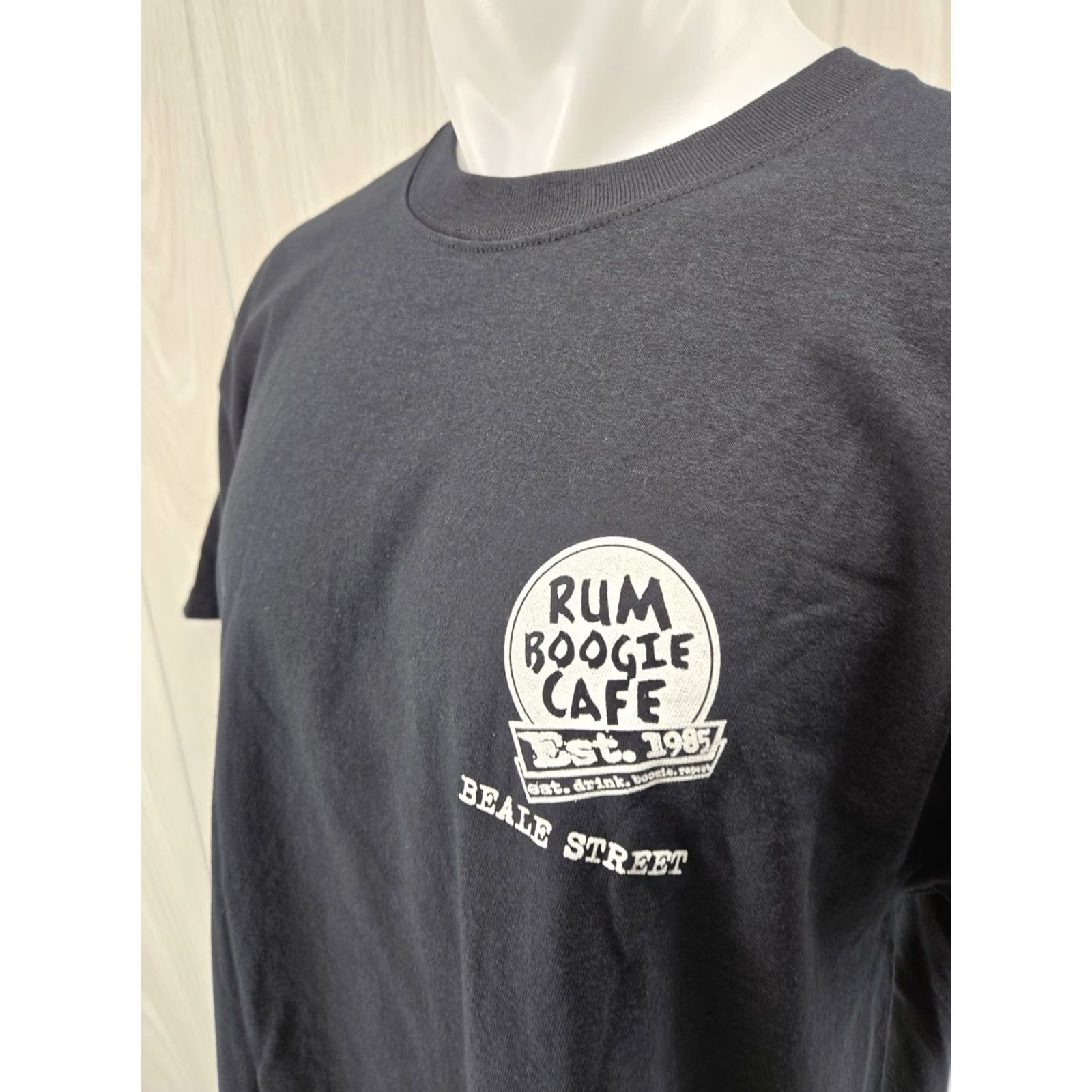 Gildan Rum Boogie Cafe Shirt Mens XL Beale Street Memphis Black Guitars Size US XL / EU 56 / 4 - 6 Thumbnail
