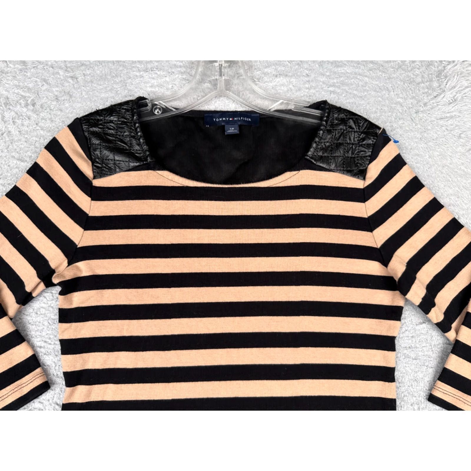 Tommy Hilfiger Tommy Hilfiger Polo Shirt Women Small Beige Stripe 3/4 Sleeve Cotton Leather Shirt Women Small Beige Stripe 3/4 Sleeve Cotton Leather Size S / US 4 / IT 40 - 4 Thumbnail