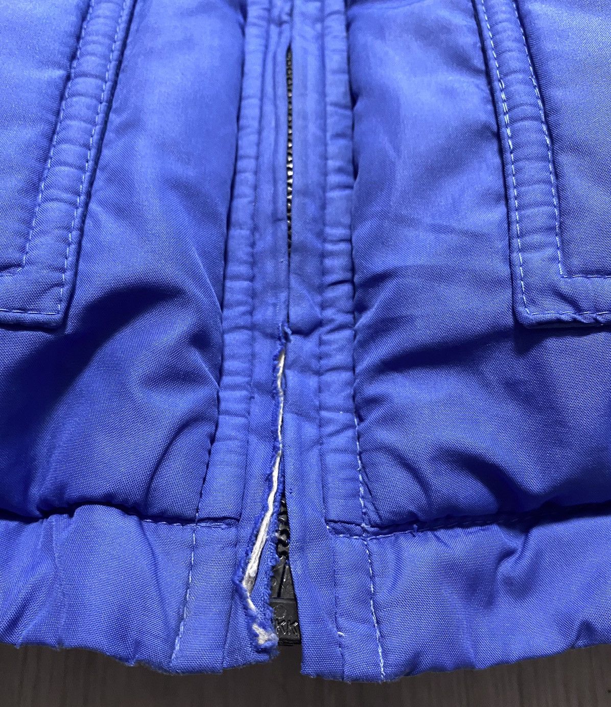 Nike Vtg 90’s Distressed Nike Puffer Down Jacket Embroidered Logo Size US M / EU 48-50 / 2 - 15 Thumbnail