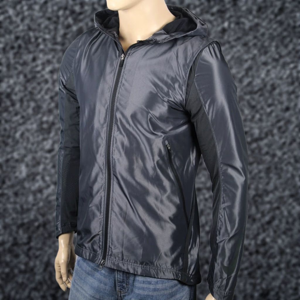 Nike NWT 2. Main Selling Point: "Nike Shield Hyper Elite Basketball Grey Hooded Jacket" is prominently featured Size US M / EU 48-50 / 2 - 1 Preview