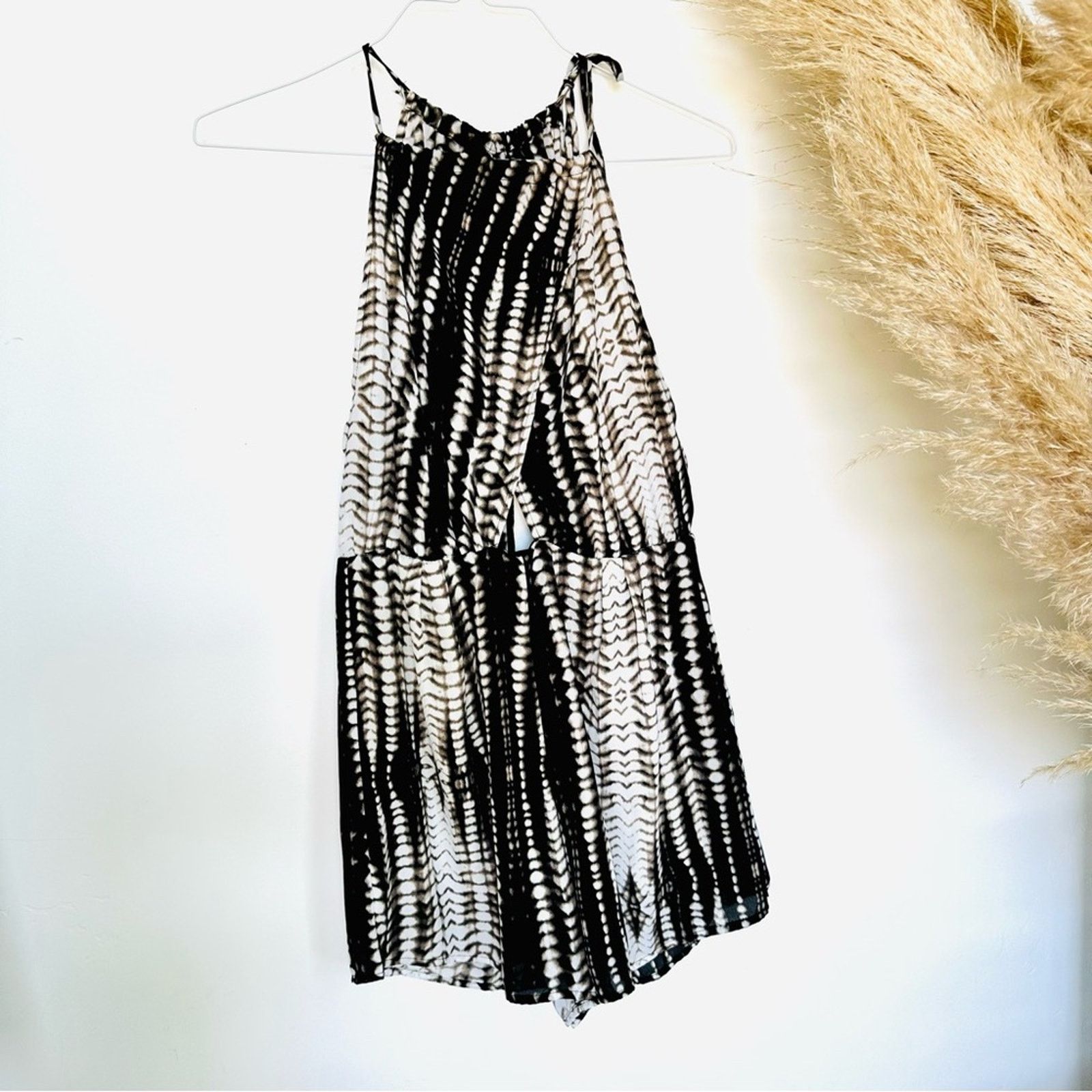 Nordstrom NEW NORDSTROM Black Brown White Print Shorts Tank Top Romper Size 28" / US 6 / IT 42 - 6 Thumbnail