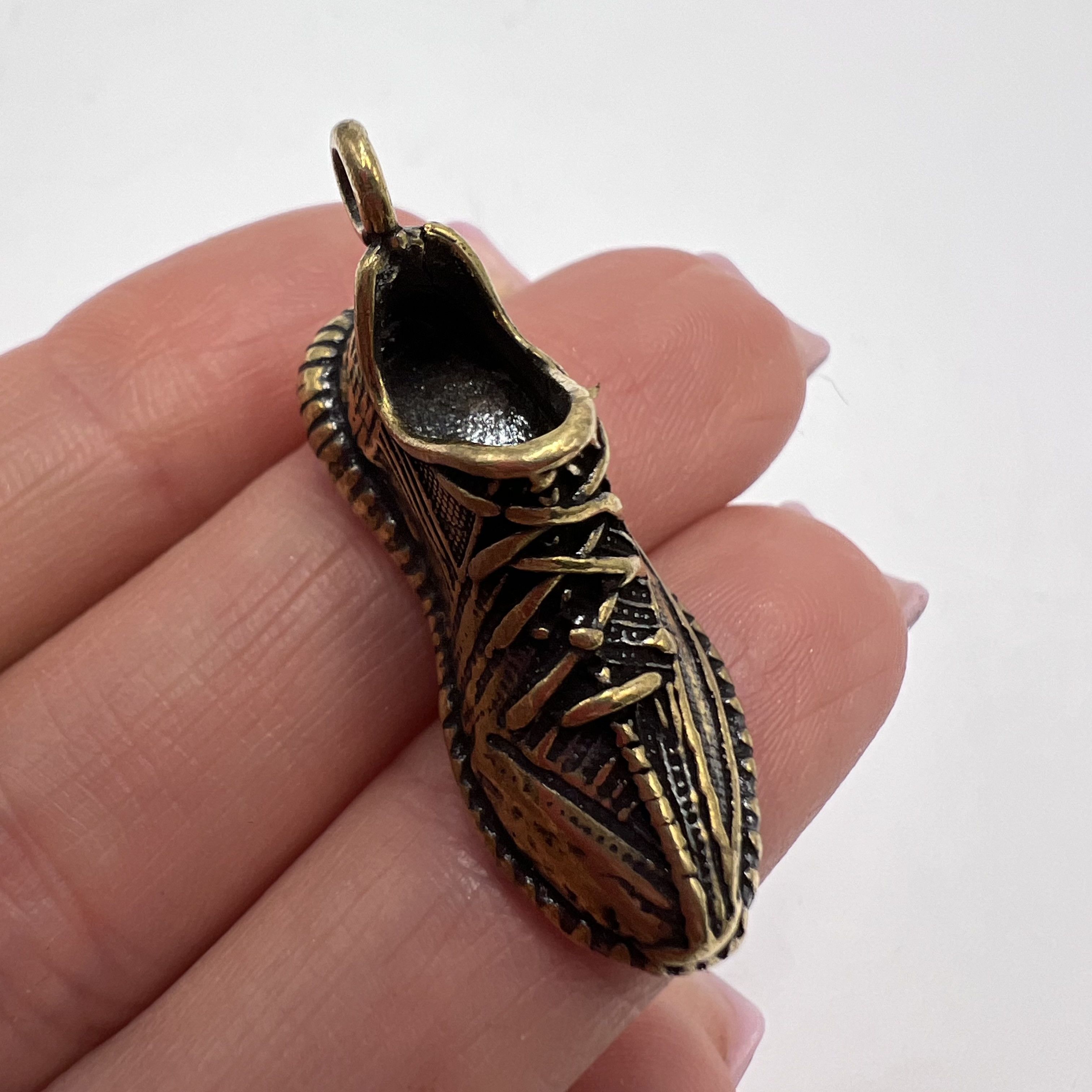 Vintage Vintage 1960s Mini Figure Statue Sneaker Brass Bronze14.53gr Size ONE SIZE - 4 Thumbnail