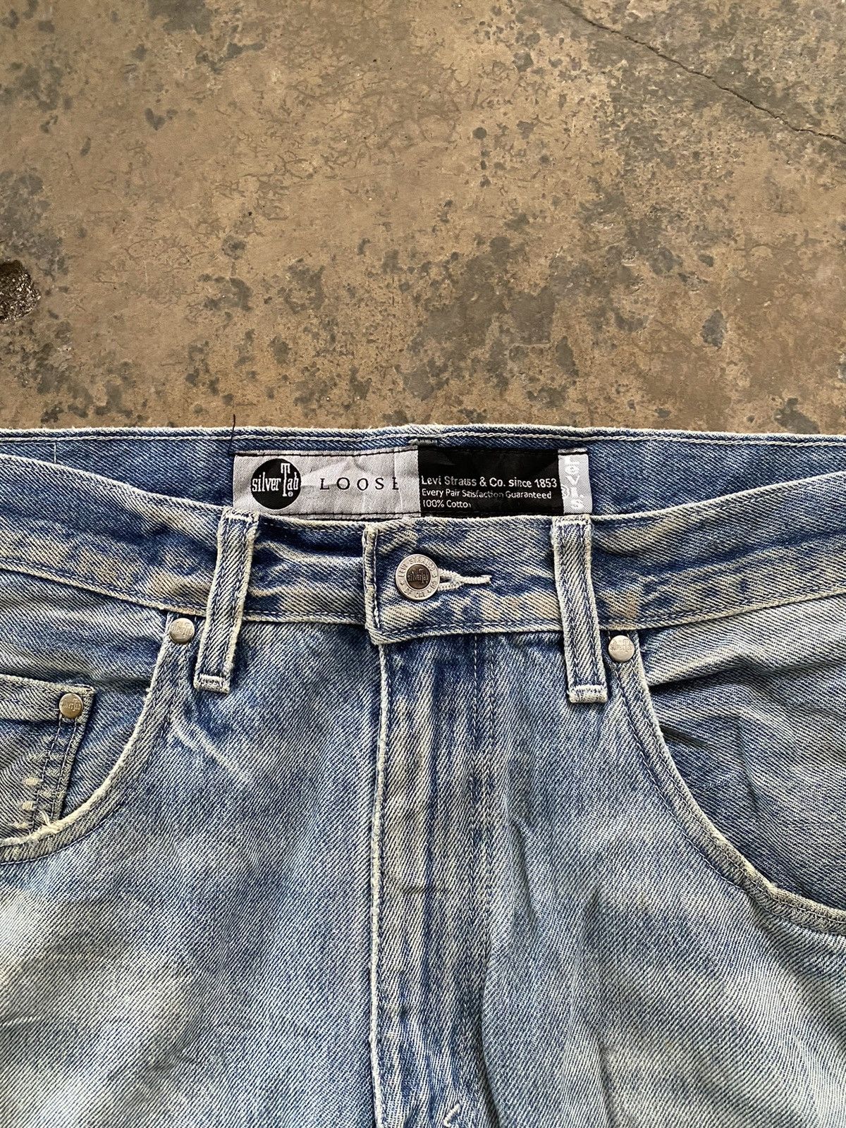 Levi's Vintage Clothing VINTAGE SILVERTAB LEVI’S LOOSE JEANS Size US 36 / EU 52 - 2 Thumbnail