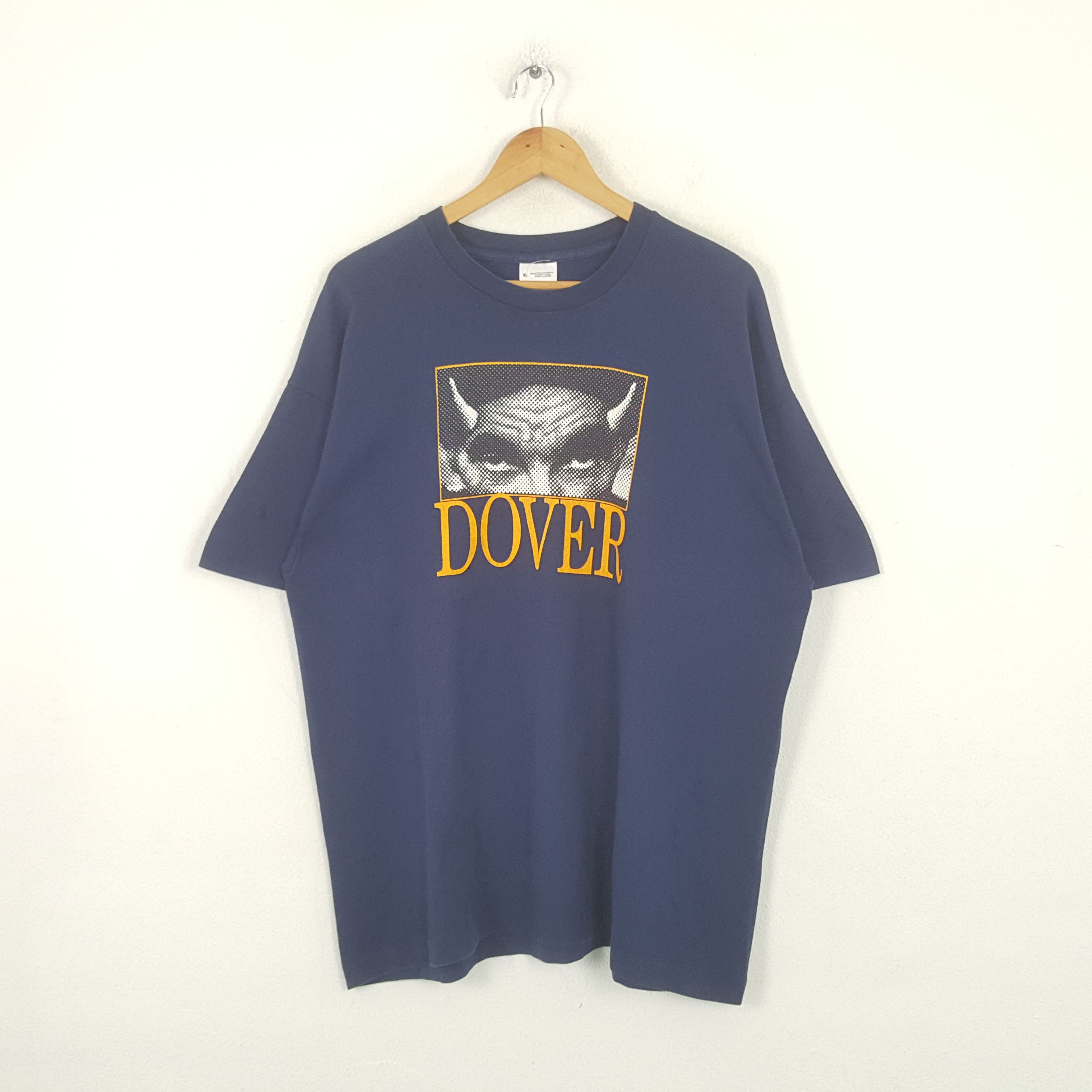 Band Tees Vintage Dover Devil Came To Me Spanish Grunge Band Tshirt 32 Size US XL / EU 56 / 4 - 1 Thumbnail