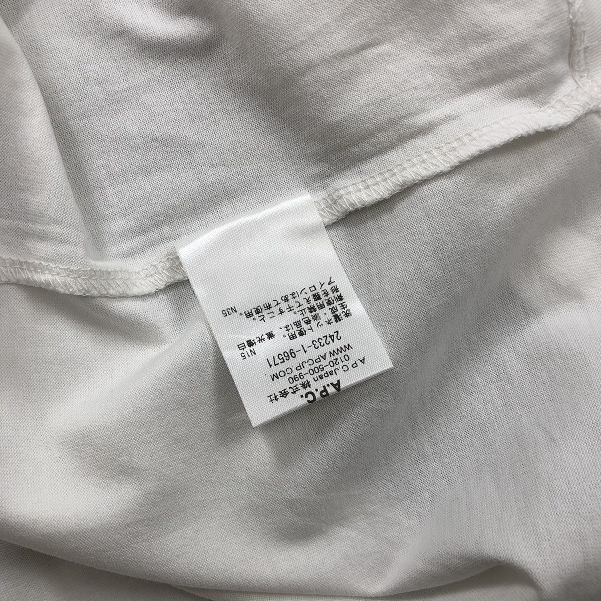 A.P.C. A.P.C Paris Spell Out Small Logo Embroidered Longsleeve Tee Size US S / EU 44-46 / 1 - 6 Thumbnail