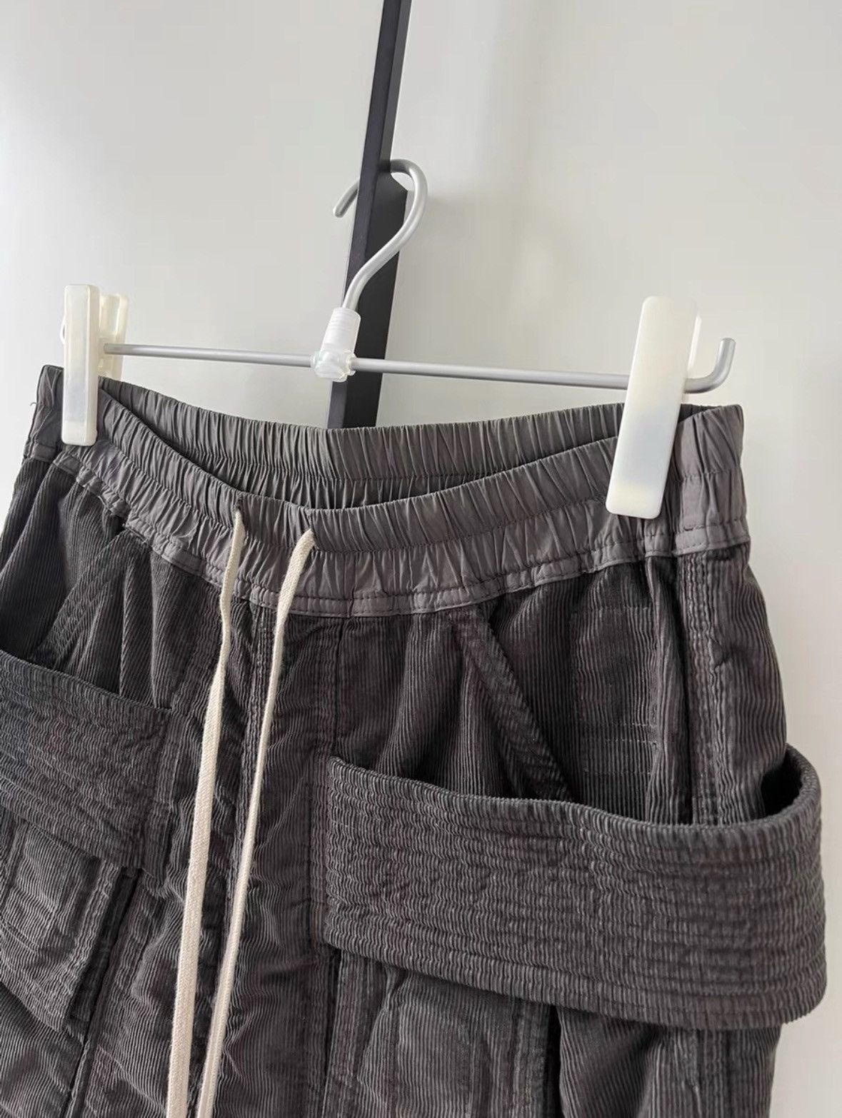 Rick Owens Rick Owens Drkshdw Cargo Shorts Size US 28 / EU 44 - 2 Thumbnail
