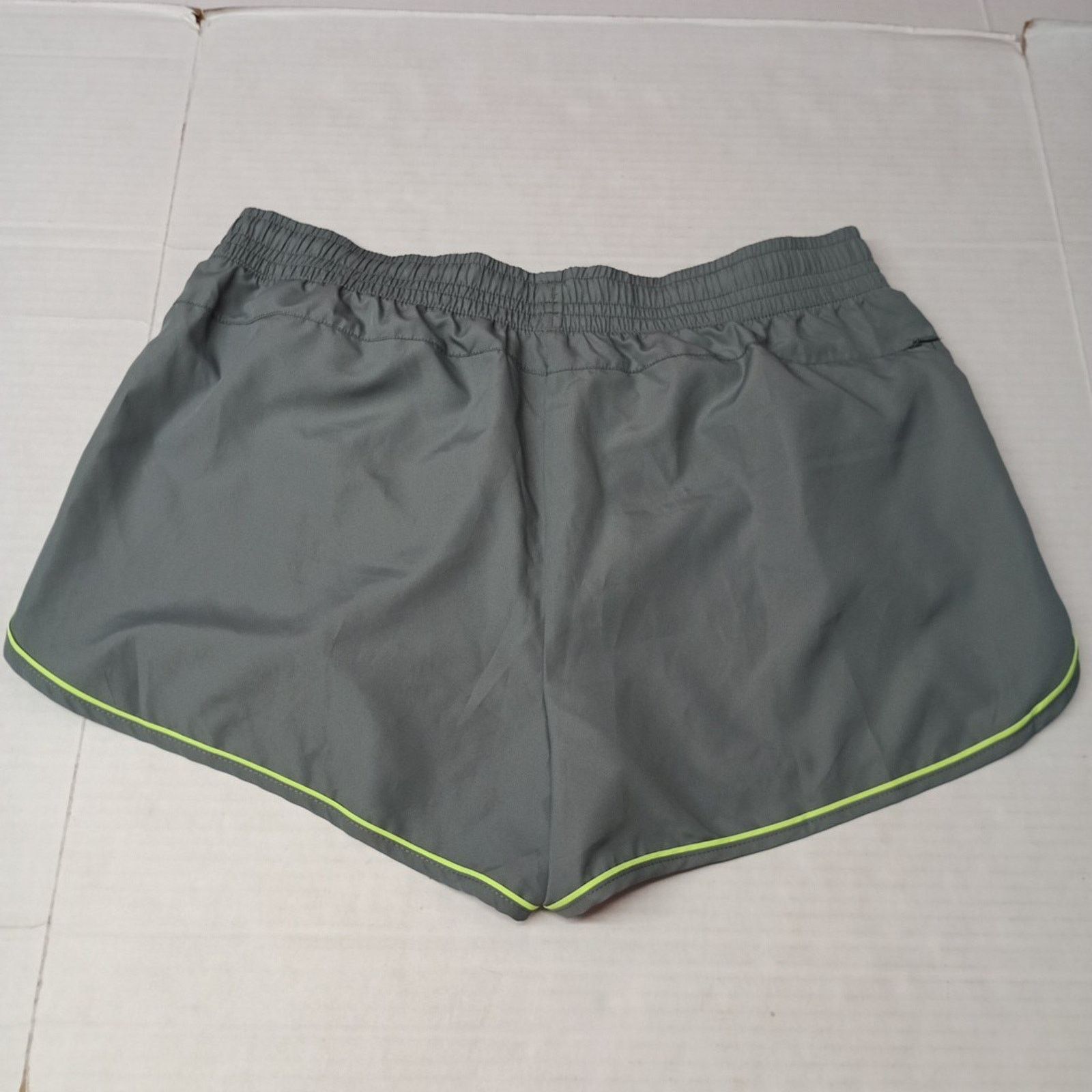 Athletic Works Athletic Works Running Shorts Women's Size L (12-14) Green Size 34" / US 12 / IT 48 - 7 Thumbnail