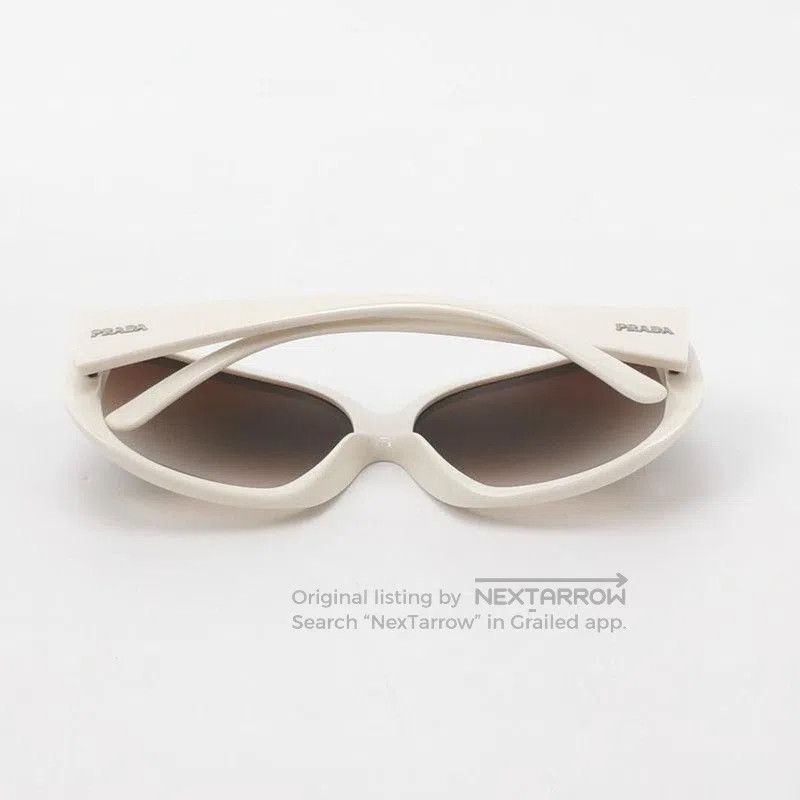 Prada Prada Logo Frame Sunglasses with Gradient Lenses. Size ONE SIZE - 3 Thumbnail