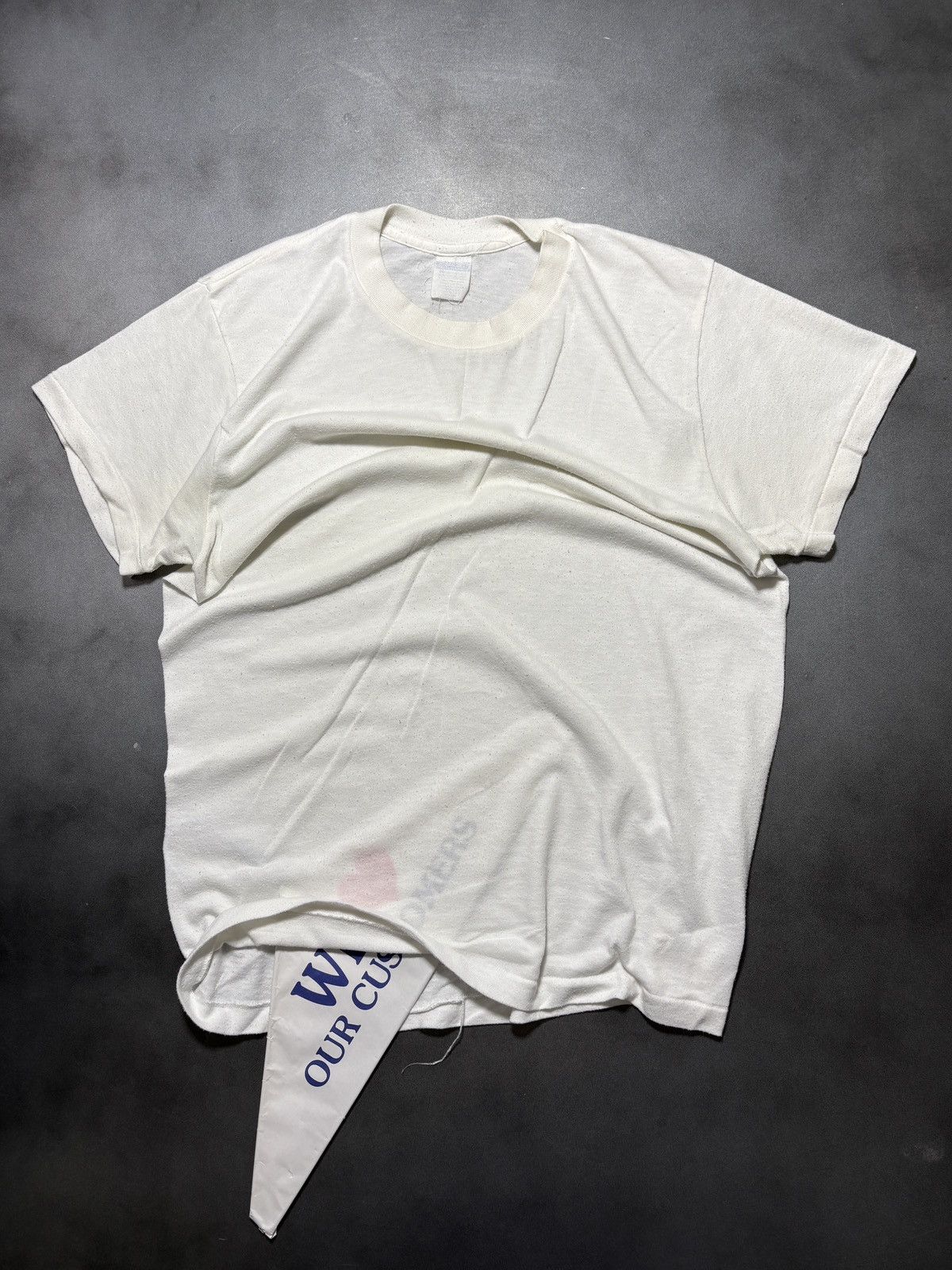 Vintage Vintage Blank Tee 1980s White T-Shirt Made in USA Thin Small Size US S / EU 44-46 / 1 - 1 Thumbnail
