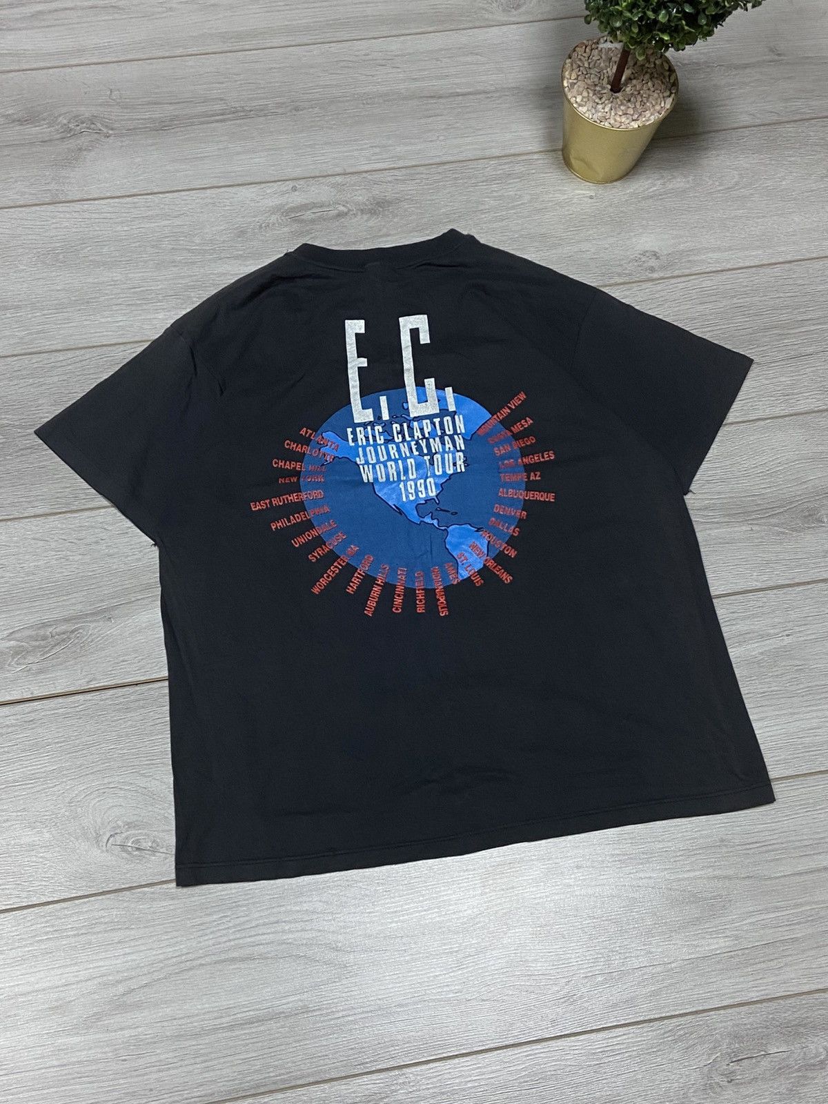 Band Tees Vintage 1990 Eric Clapton Journeyman World Tour Band T Shirt Size US XL / EU 56 / 4 - 8 Thumbnail