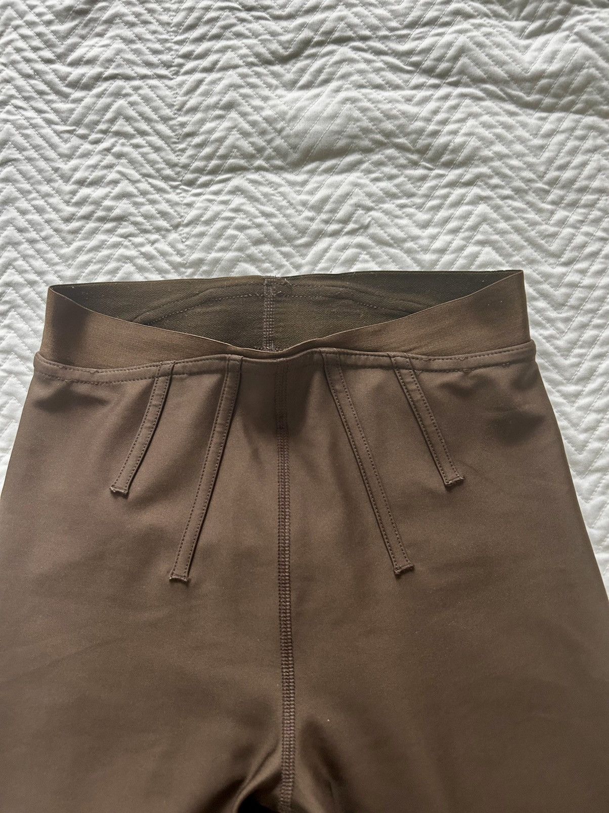 Alo Yoga ALO Yoga Airlift High-Waist 7/8 Corset Legging in Espresso Size 25" / US 0 / IT 36 - 5 Thumbnail